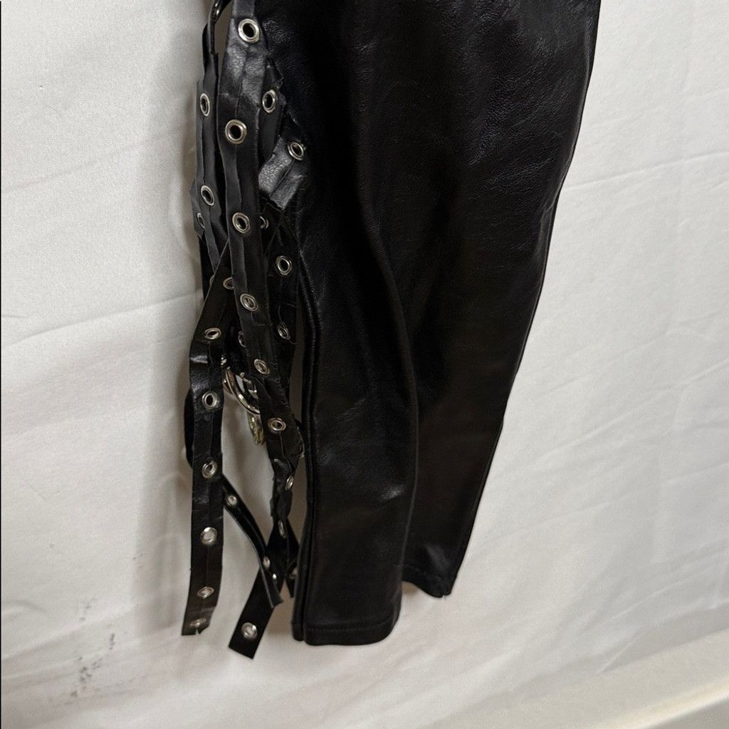 Wilsons Leather Wilson's leather black 100% leather pants straps on leg 28 Size 28" / US 6 / IT 42 - 3 Thumbnail
