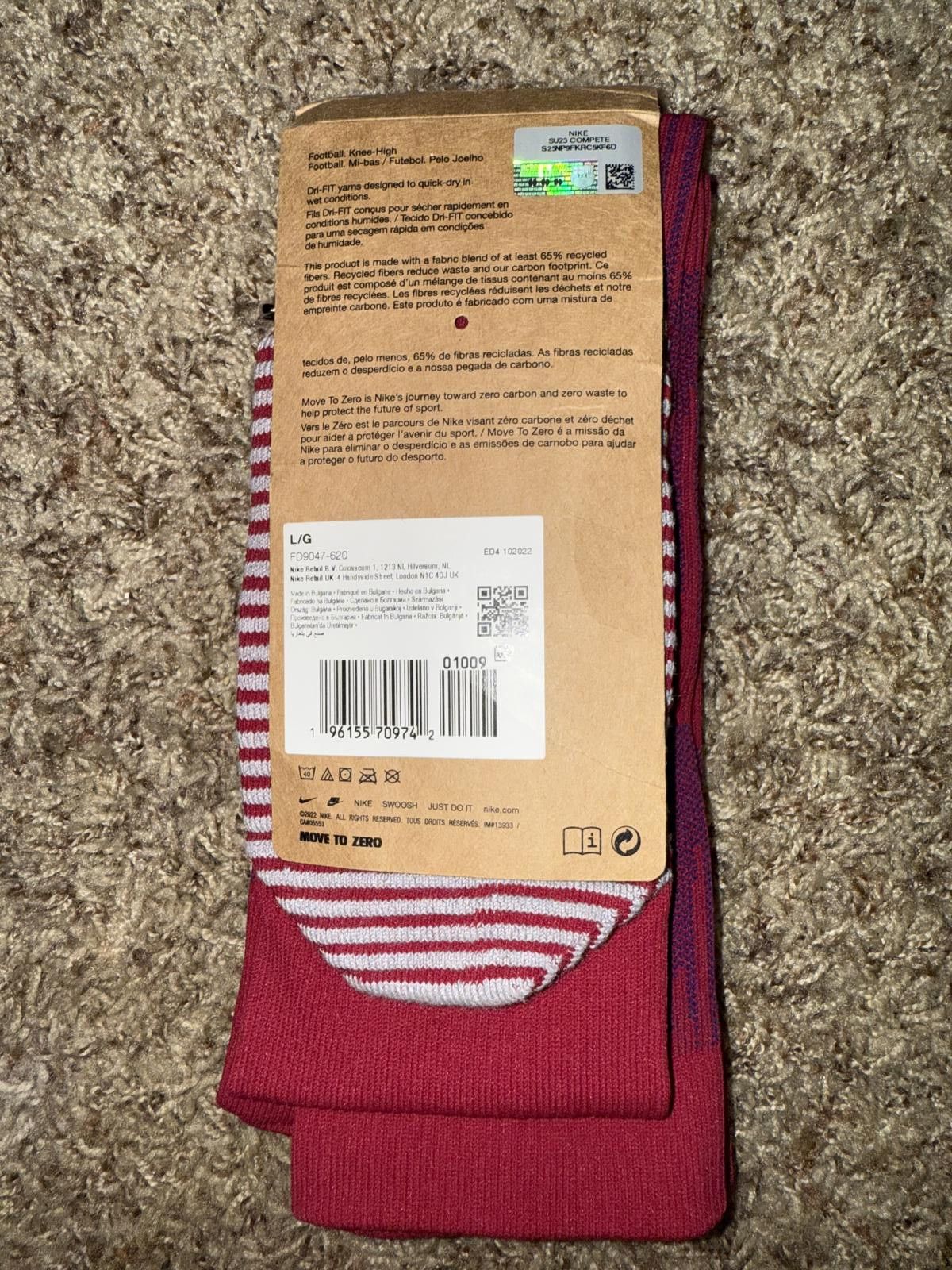 Nike Nike Men’s F.C. Barcelona Strike Home Knee-high Football Socks Size ONE SIZE - 3 Thumbnail