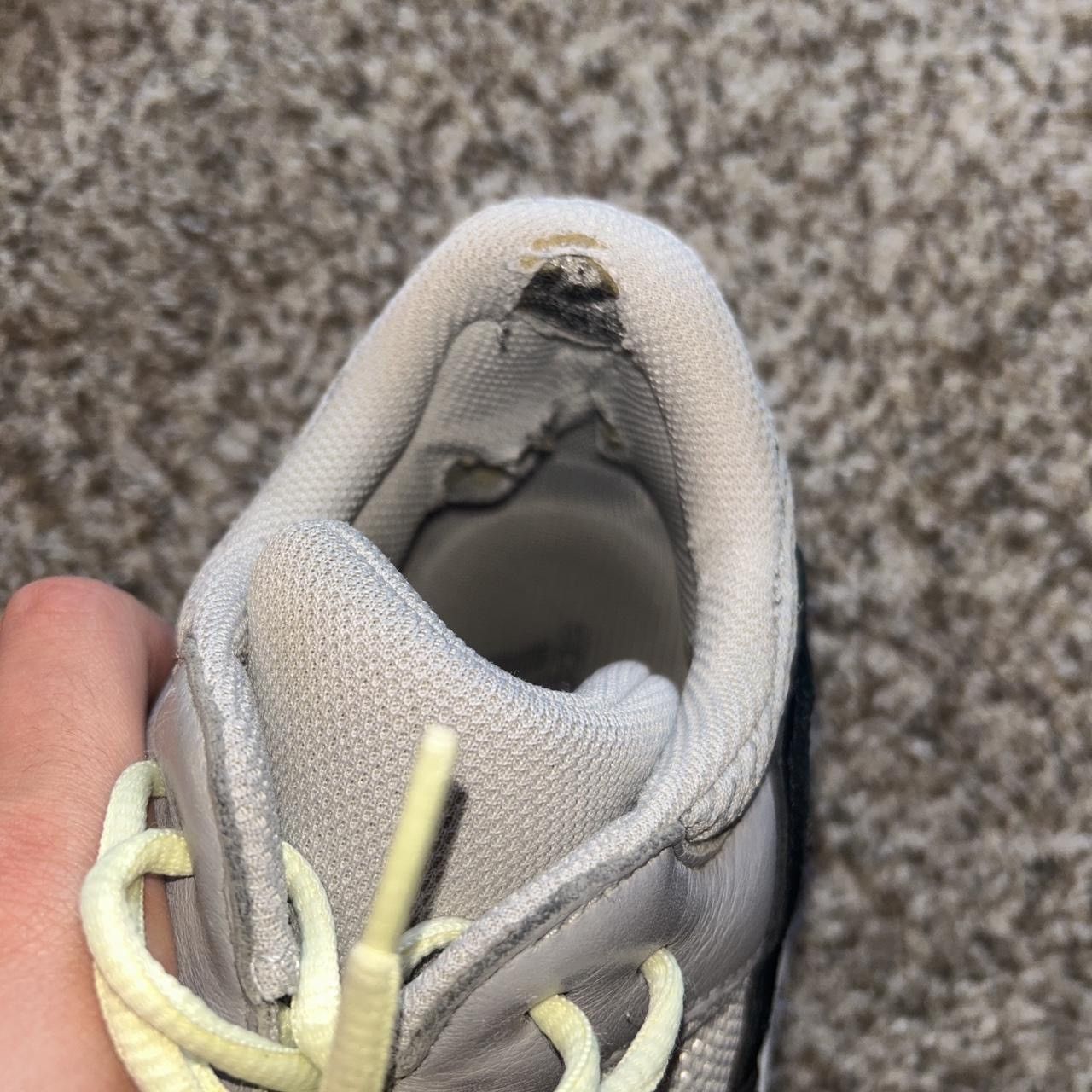 Yeezy Yeezy 700 V1 Waverunners Size US 9 / EU 42 - 5 Thumbnail