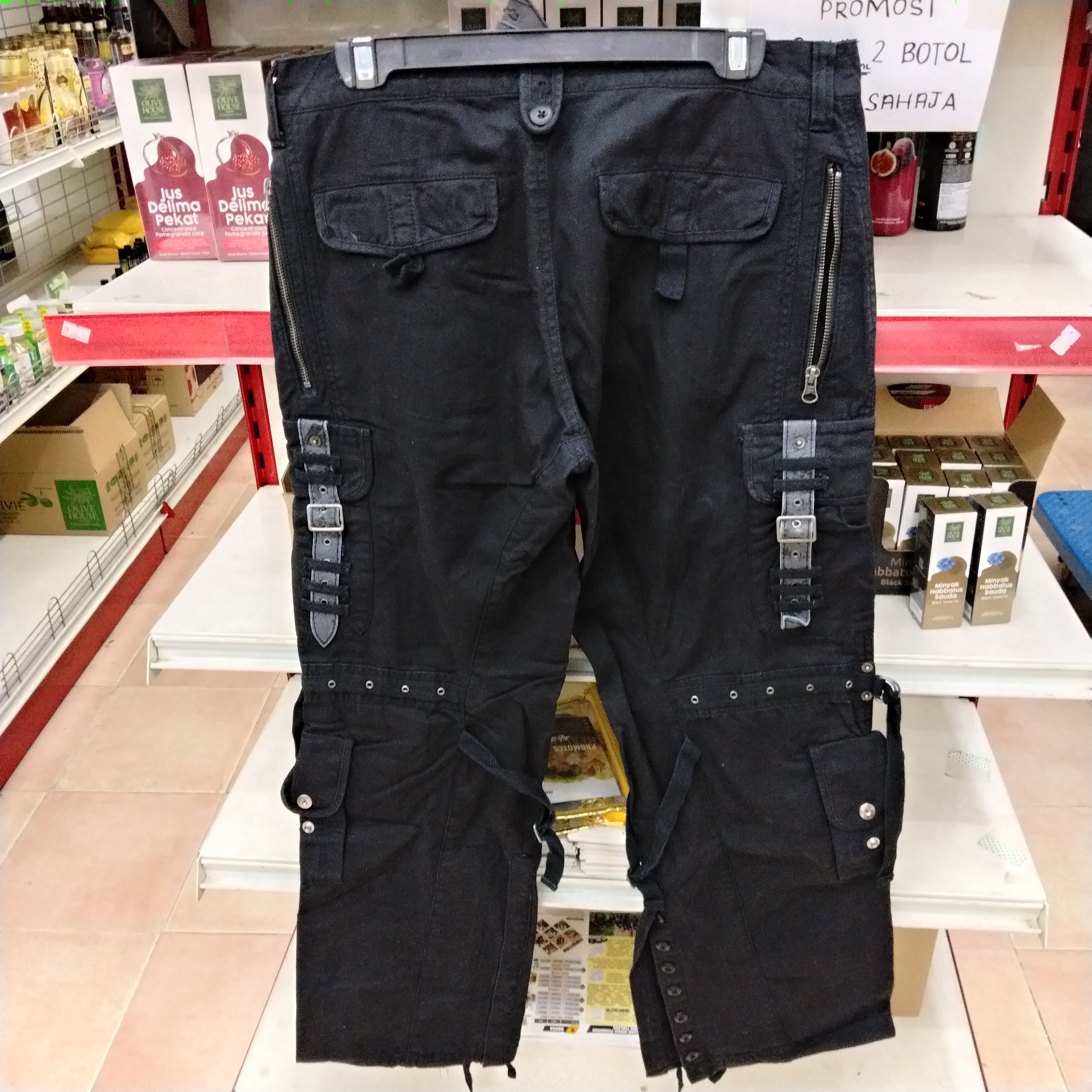 Japanese Brand 13 Multipocket Bondage Cargo Pant Size US 34 / EU 50 - 2 Thumbnail