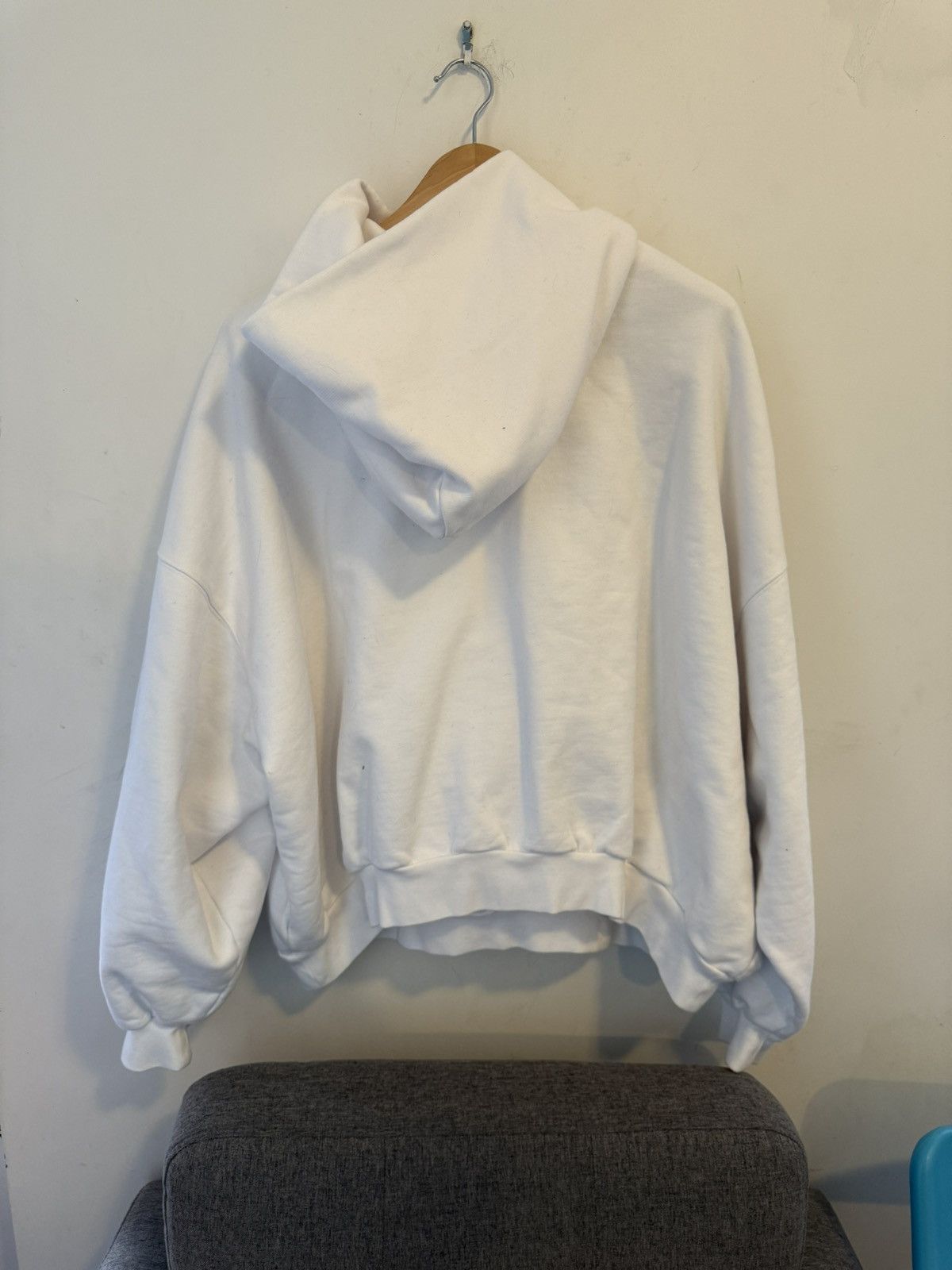 Adidas × Balenciaga Balenciaga oversized white trefoil hoodie Size US S / EU 44-46 / 1 - 2 Thumbnail