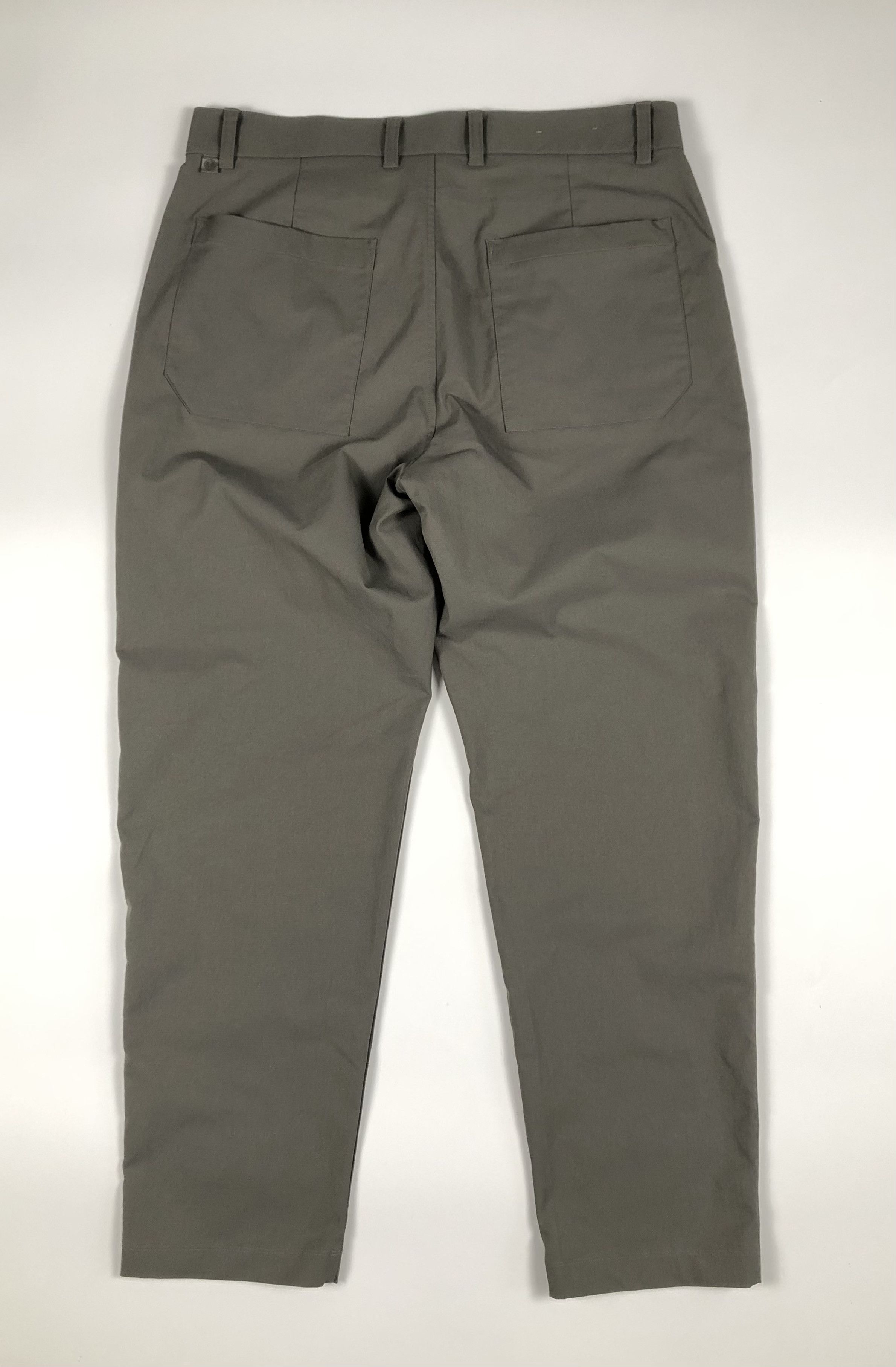 Lululemon Lululemon Relaxed-Tapered Smooth Twill Trouser Size US 34 / EU 50 - 6 Thumbnail