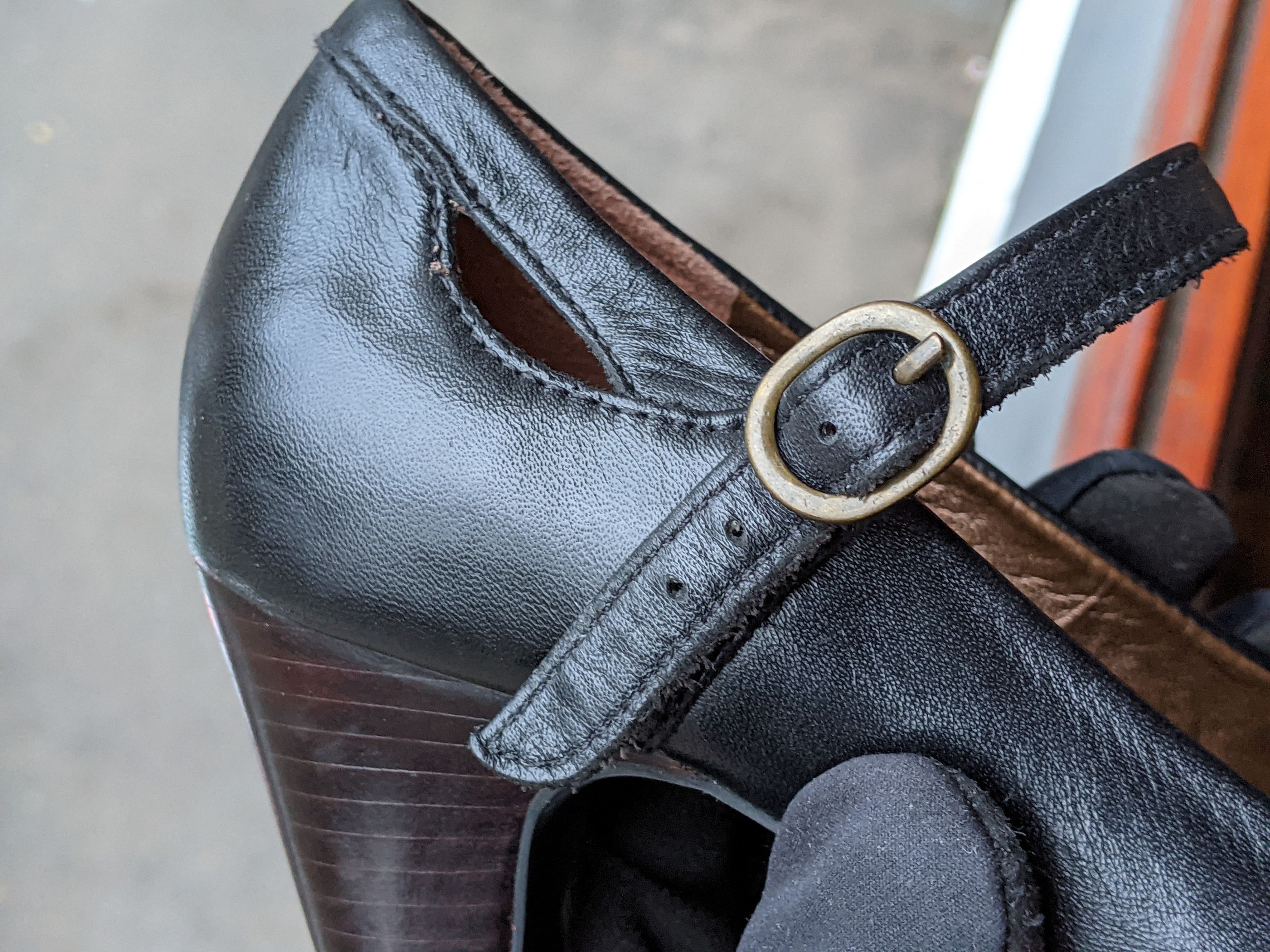 Clarks Clarks Mary Jane Heels Buckle Shoes Vintage Prada Gucci Size US 8.5 / IT 38.5 - 19 Thumbnail