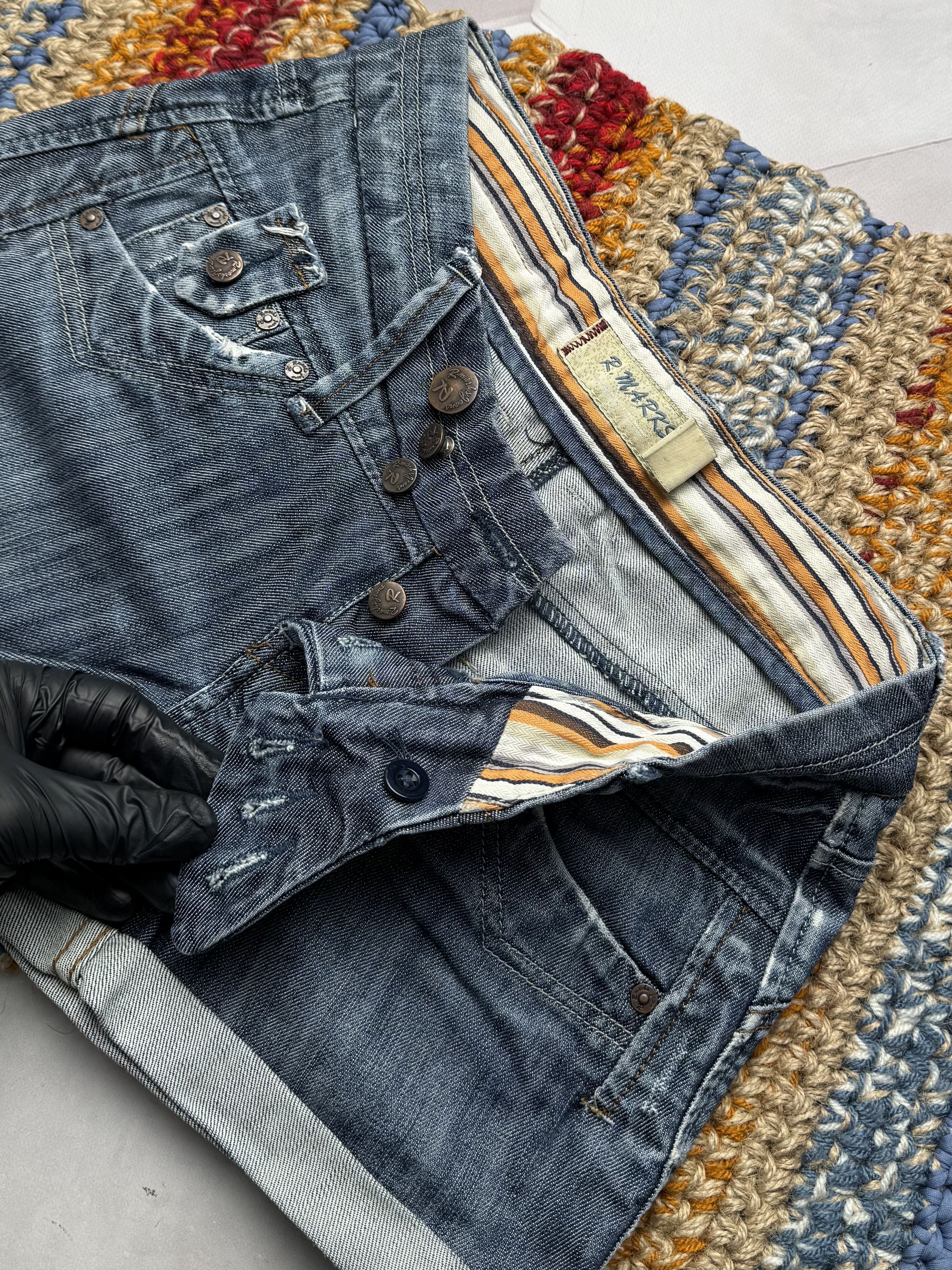 Vintage Vintage Denim Shorts Low Rise Cuffed Y2K Womens (E4) Size 25" / US 0 / IT 36 - 3 Thumbnail