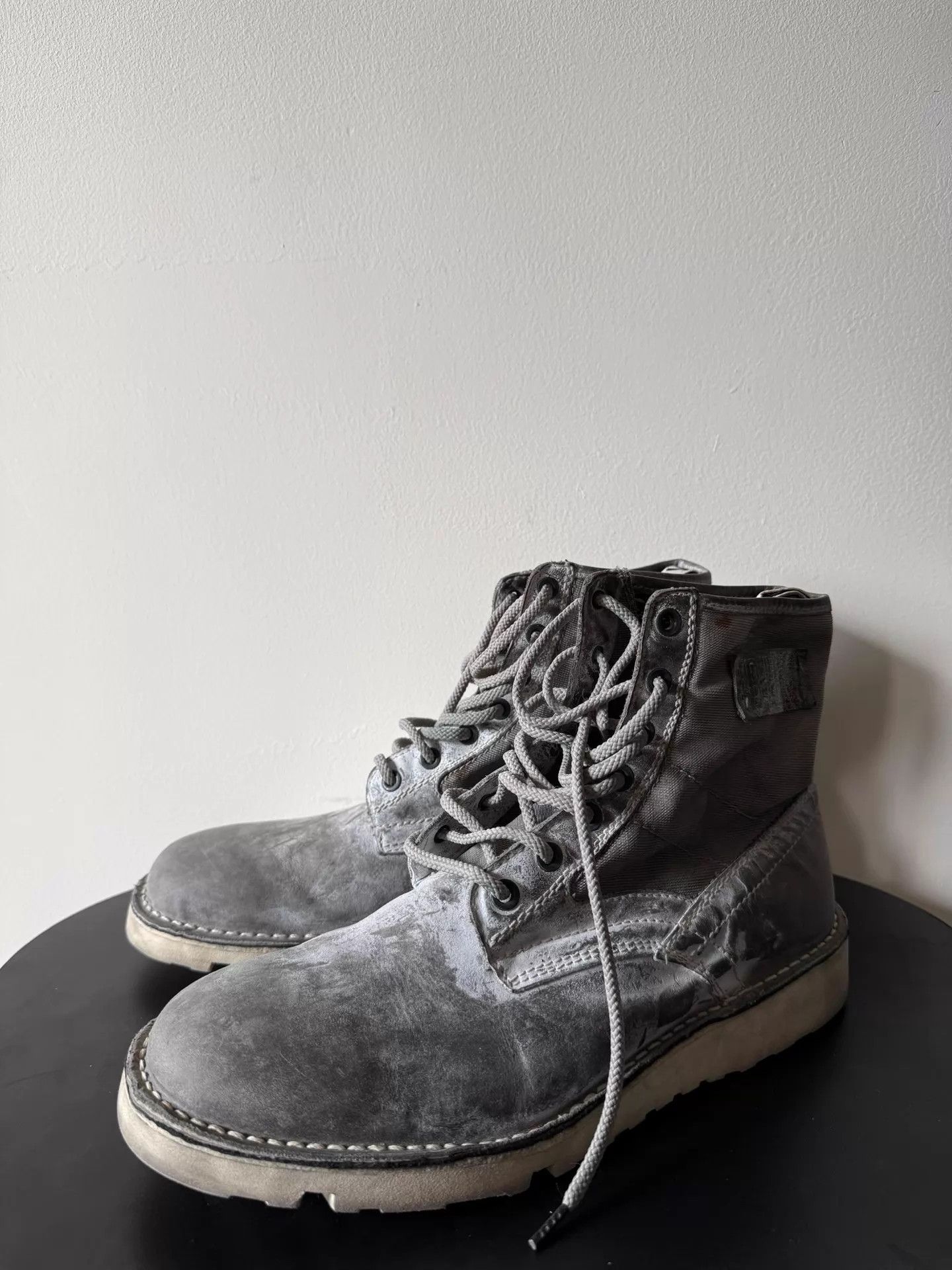 Dirk Bikkembergs Dirk B 00s Distressed Painted Cement Gray Military Boot 42 Size US 9 / EU 42 - 1 Thumbnail