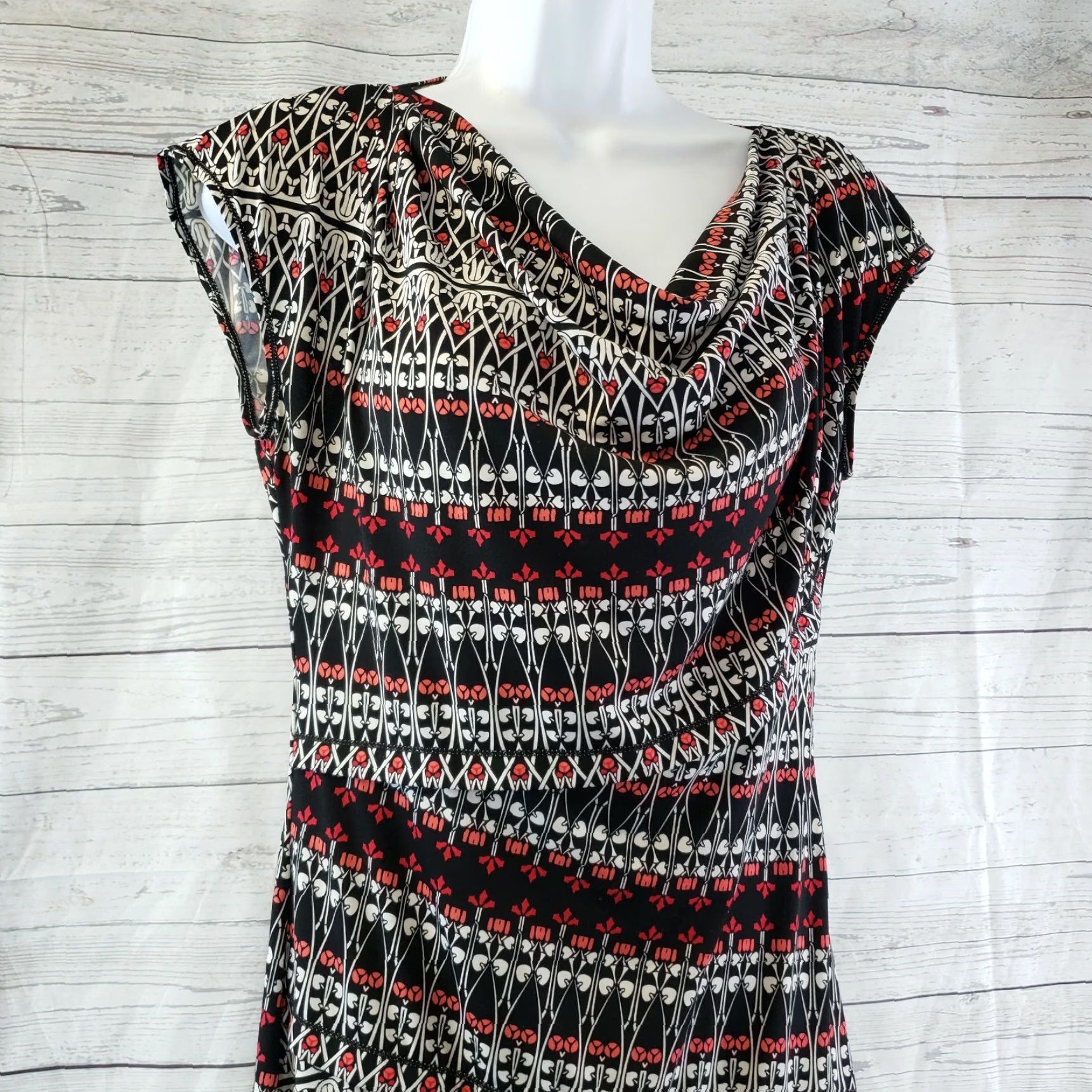 Vintage Max Studio Womens Dress Sz Small Black Pink Striped Draped Neck Dress Shift 95% polyester 5% spandex Knee Length Pullover Womens Size S / US 4 / IT 40 - 2 Thumbnail
