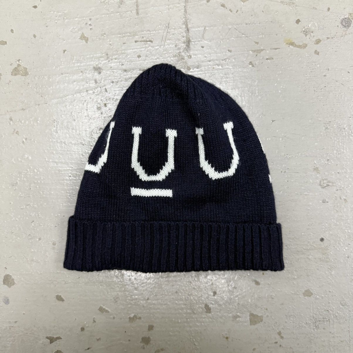 Undercover × Uniqlo Undercover Uniqlo Japan Repeated U Beanie Size ONE SIZE - 2 Thumbnail