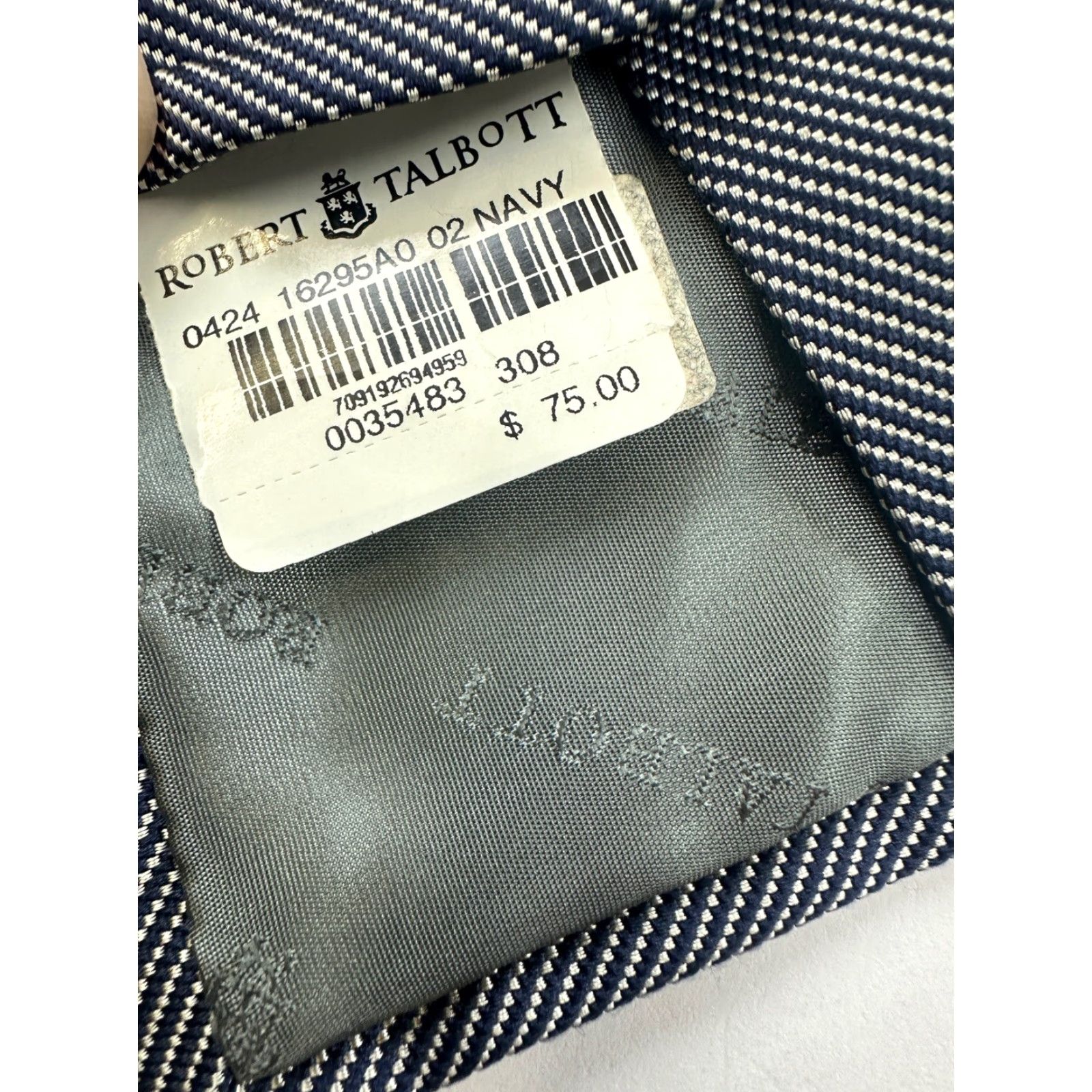 Robert Talbott VINTAGE Robert Talbott Tie Navy Blue 100% Silk Made In USA Hand Sewn Men Adult Silk Tie Navy Blue 100% Silk USA Hand Sewn Mens Size ONE SIZE - 6 Thumbnail