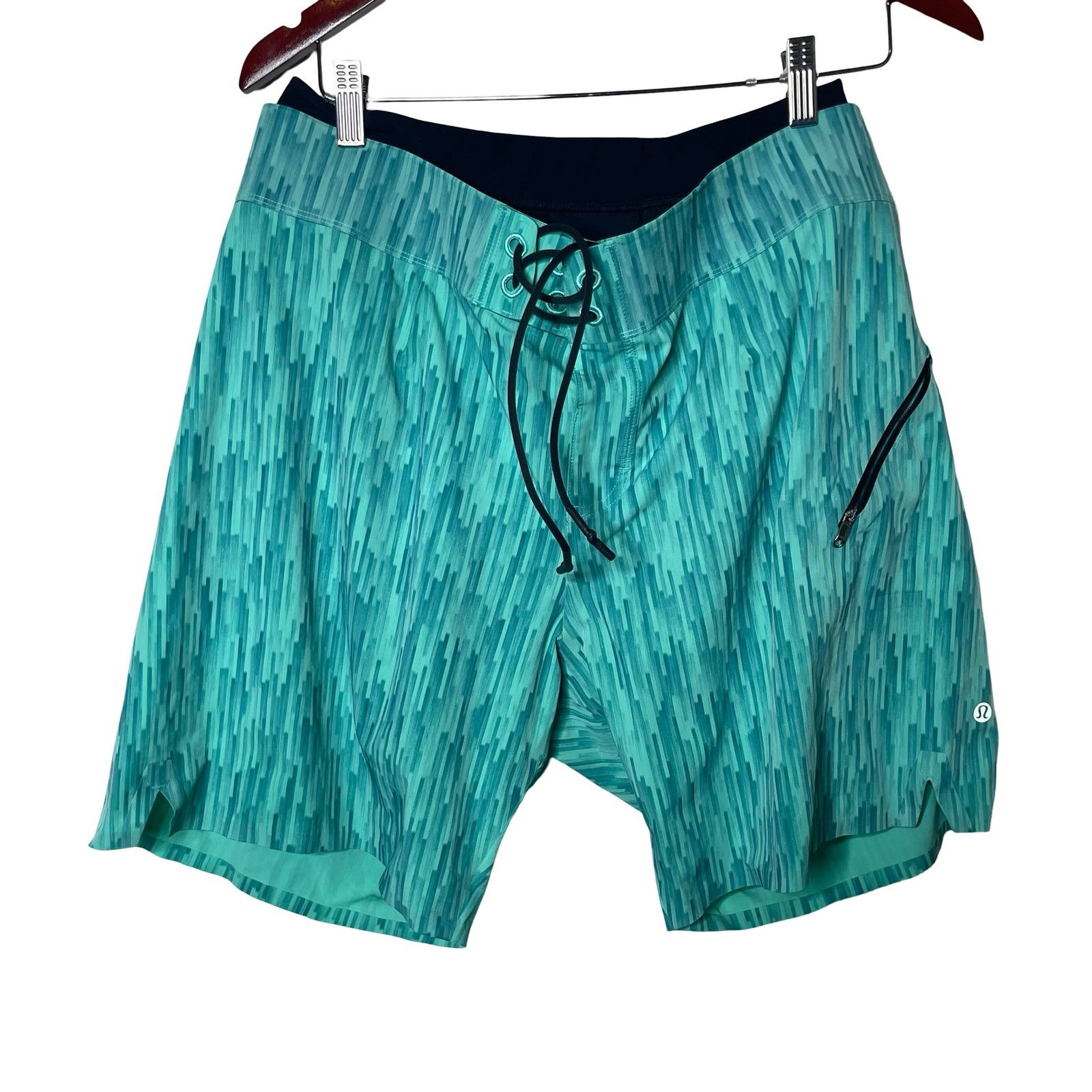 Lululemon Lululemon El Current Lined Swim trunks Short 9" sz 36 Size US 36 / EU 52 - 1 Thumbnail