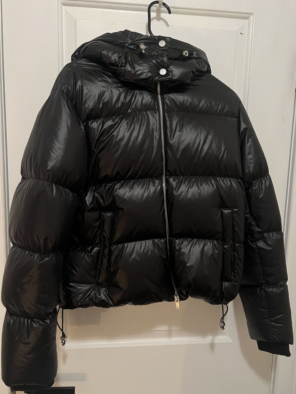 Moose Knuckles Women’s moose knuckle puffer coat medium Size M / US 6-8 / IT 42-44 - 1 Thumbnail