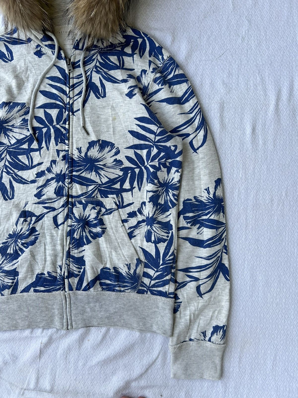 Aeropostale 💸BINDINGOFFER💸Fur hoodie aeropostale flowers zip style lgb Size US M / EU 48-50 / 2 - 5 Thumbnail