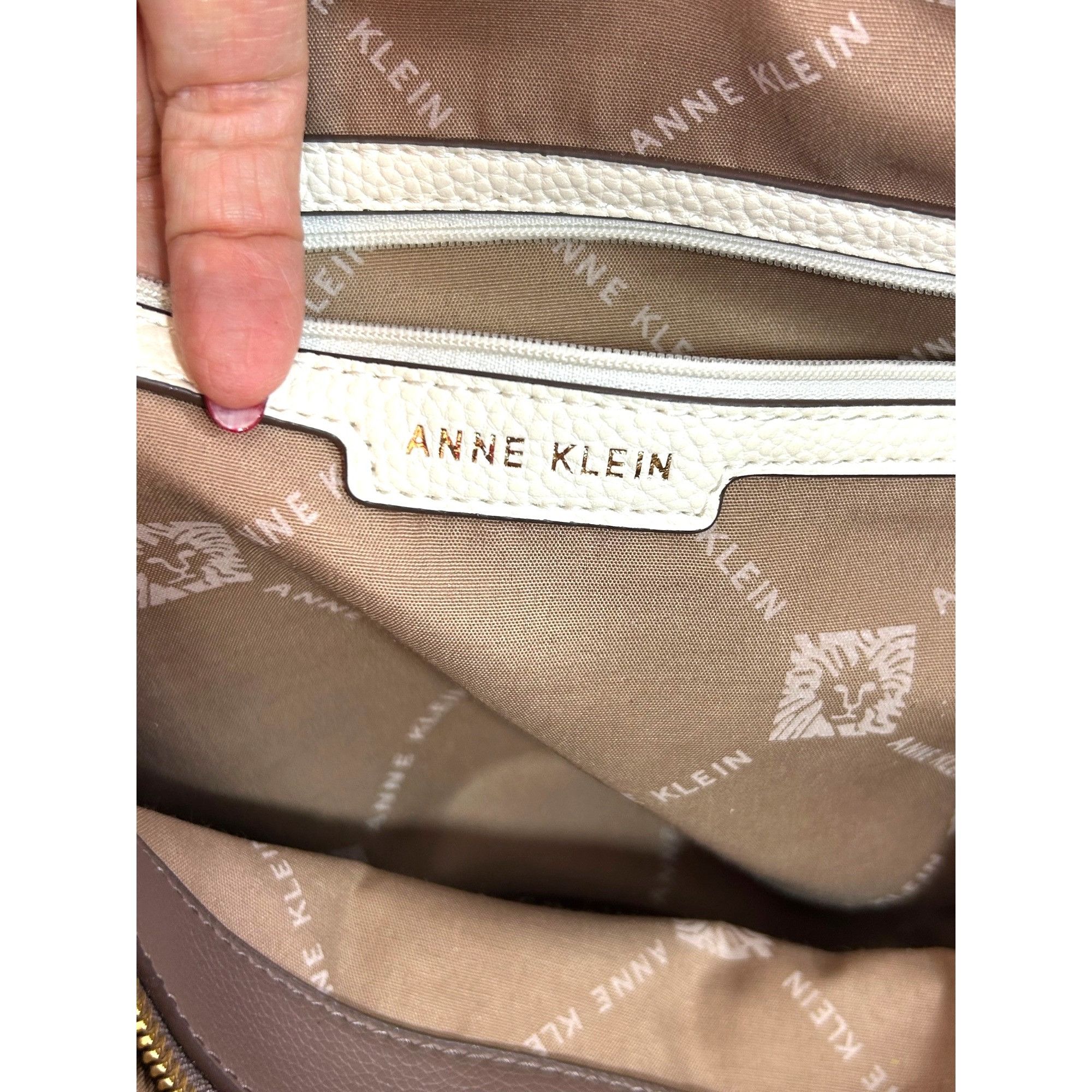Anne Klein Anne Klein Tote Bag, Wristlet Cream Green Brown Logo Charm D Size ONE SIZE - 9 Thumbnail