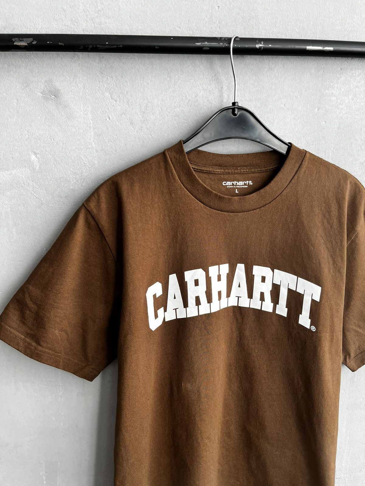 Carhartt × Carhartt Wip Carhartt brown t shirt size L Size US L / EU 52-54 / 3 - 2 Thumbnail