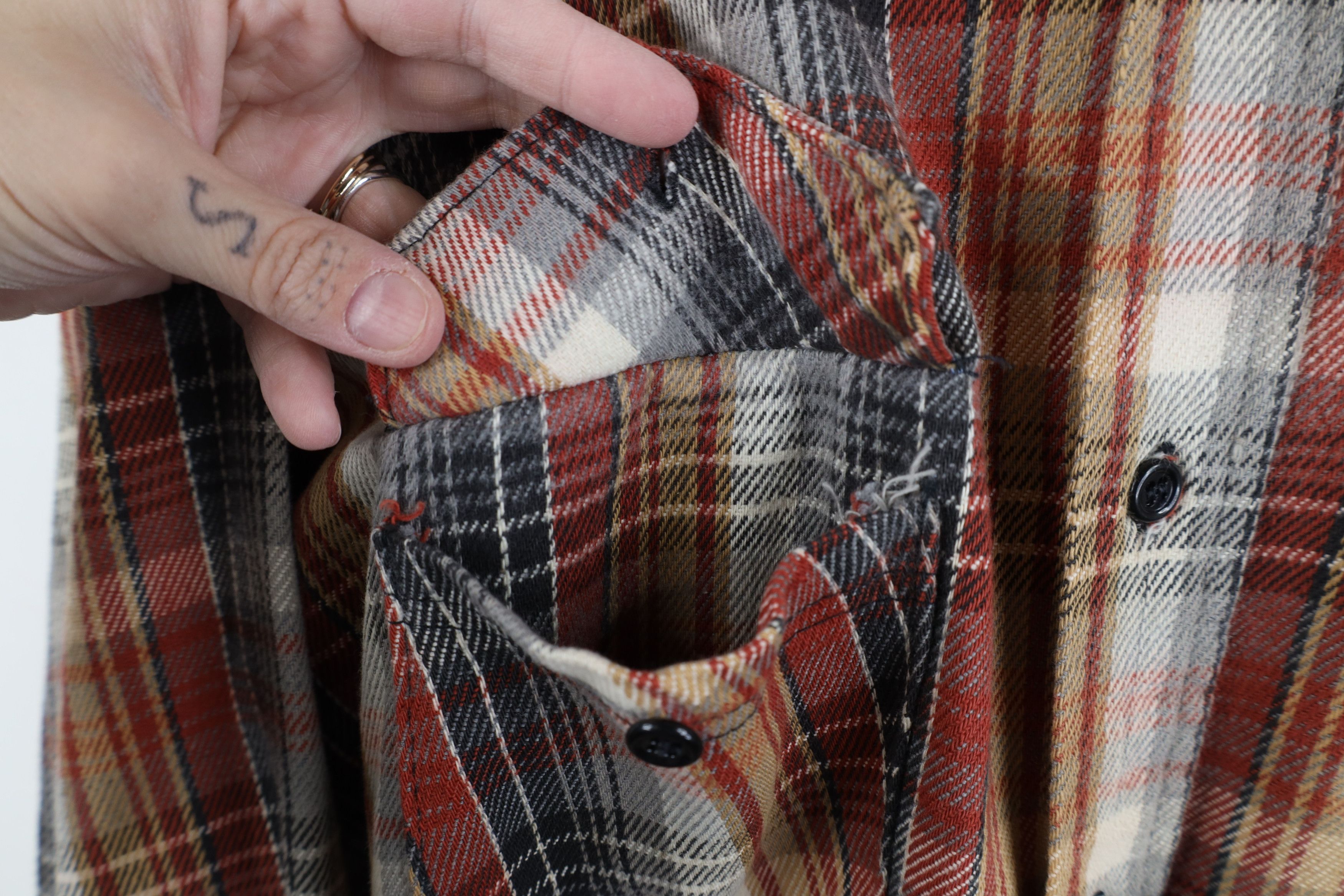 Vintage Vintage 70s Streetwear Heavyweight Button Shirt Plaid USA Size US XL / EU 56 / 4 - 4 Thumbnail