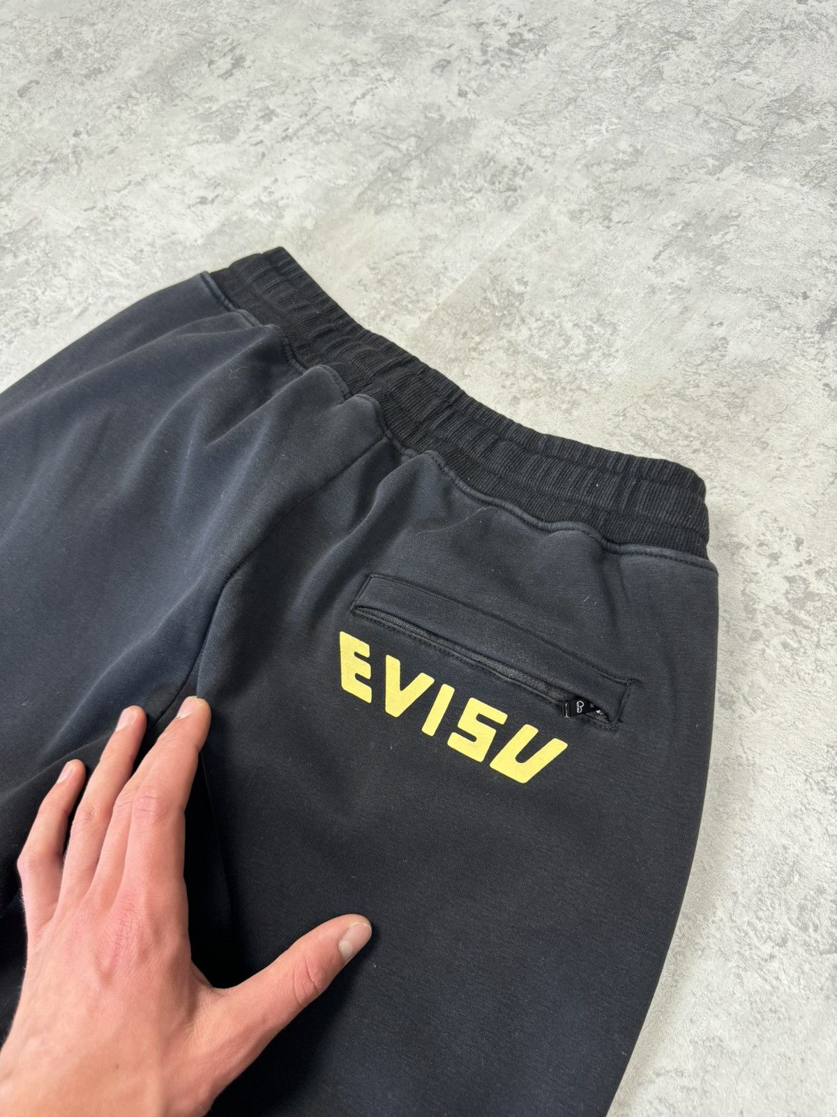 Evisu Evisu Kuro Sweatpants Jogger Pants Size L Size US 33 - 12 Thumbnail