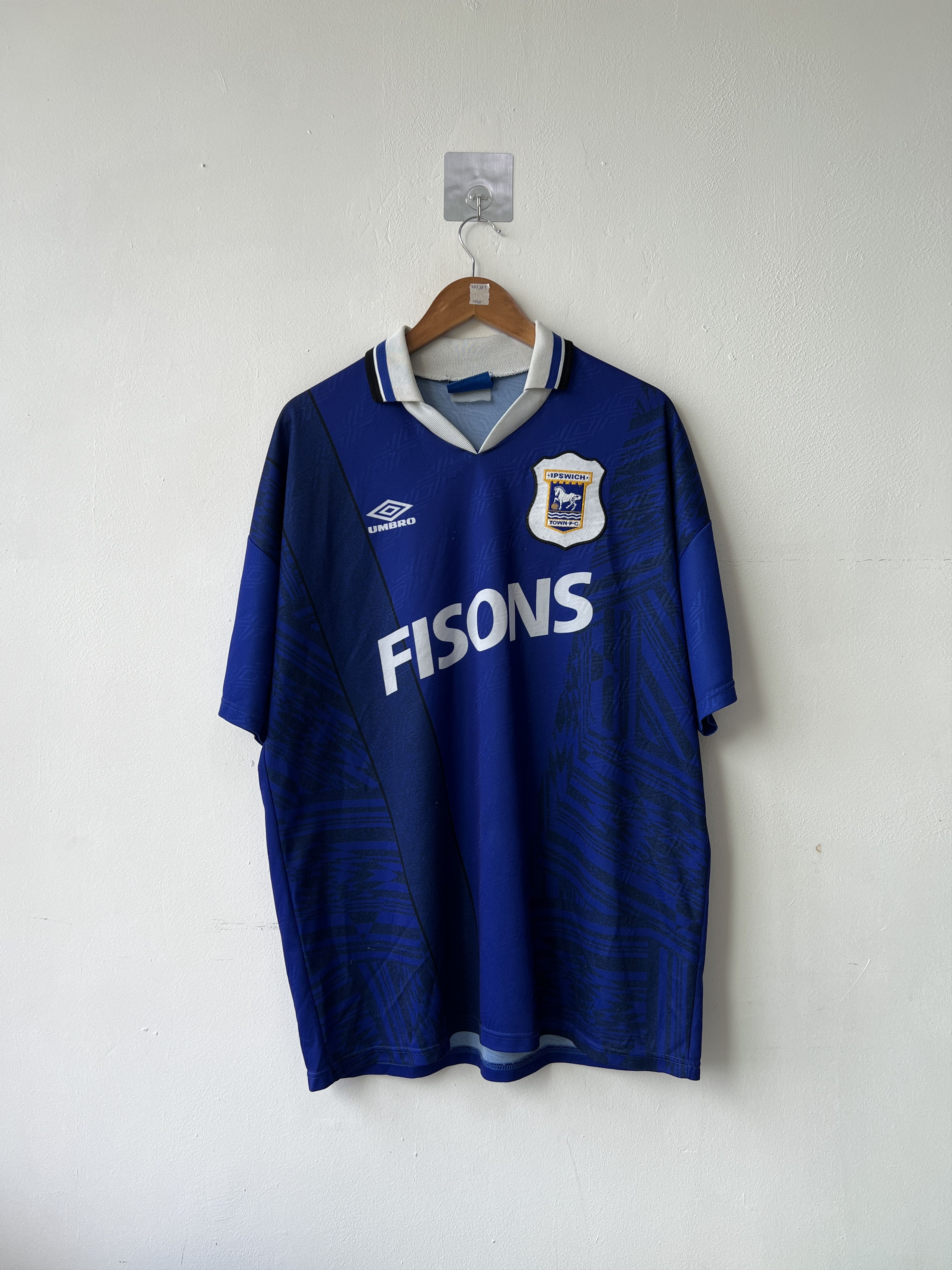 Umbro (XL) Ipswich 1994-95 Home Kit Size US XL / EU 56 / 4 - 1 Thumbnail