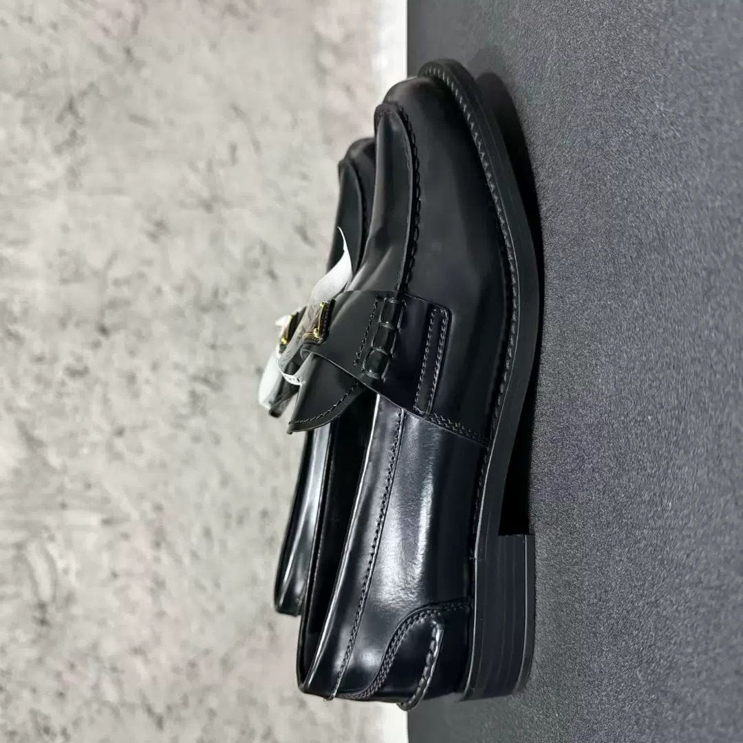 Prada prada black leather loafers size 38 Size US 7.5 / IT 37.5 - 1 Thumbnail