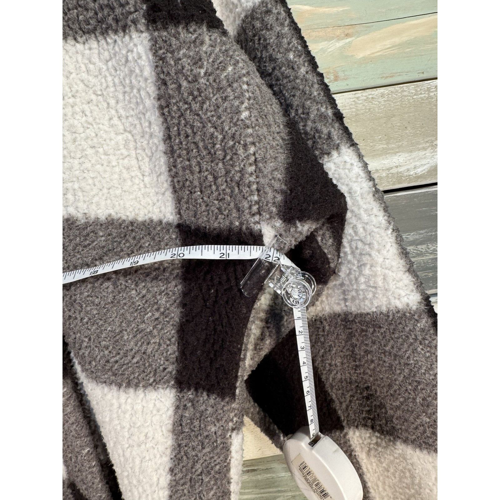 American Eagle Outfitters AMERICAN EAGLE Sherpa Hoodie M Black White Plaid Fleece Cozy Size M / US 6-8 / IT 42-44 - 10 Thumbnail