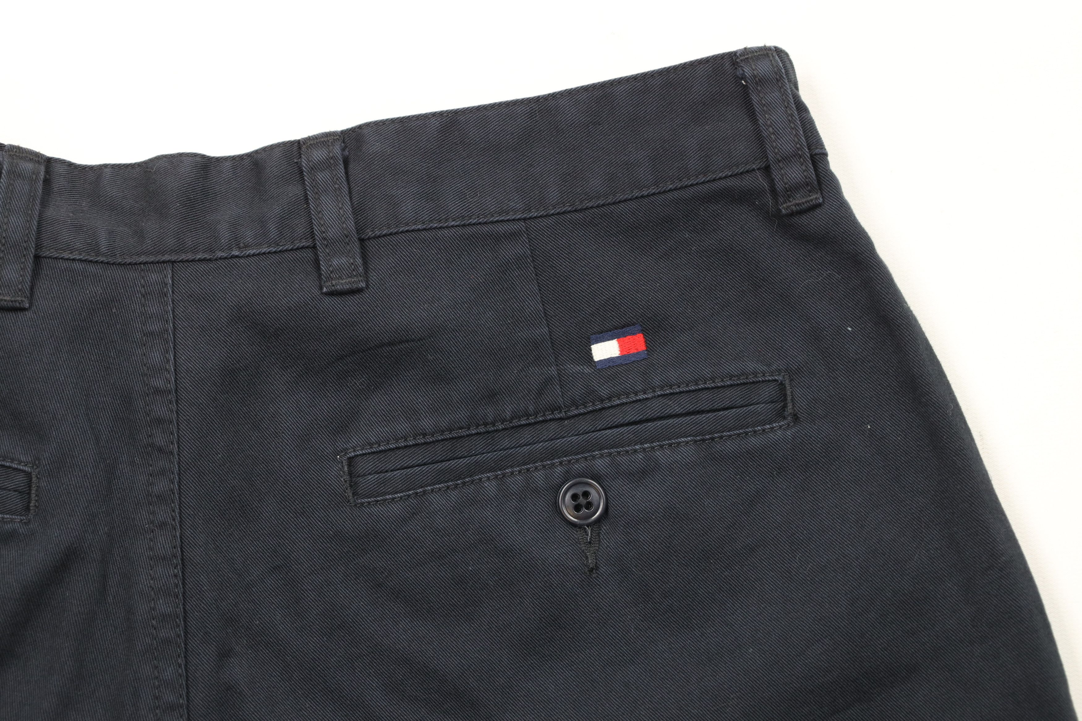 Tommy Hilfiger × Vintage Vintage 90s Tommy Hilfiger Above Knee Chino Shorts Navy Blue Size US 32 / EU 48 - 11 Thumbnail