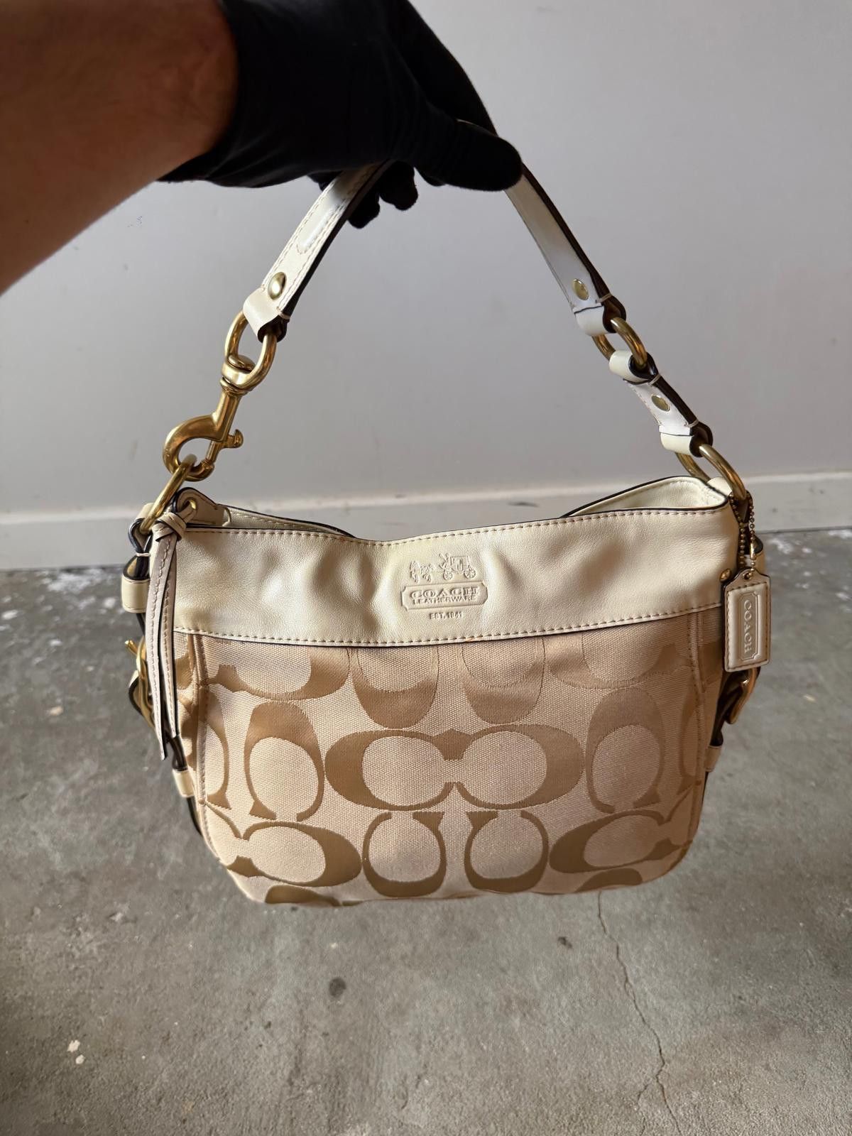 Coach Coach Signature Zoe Hobo Shoulder Bag Beige/White Size ONE SIZE - 6 Thumbnail