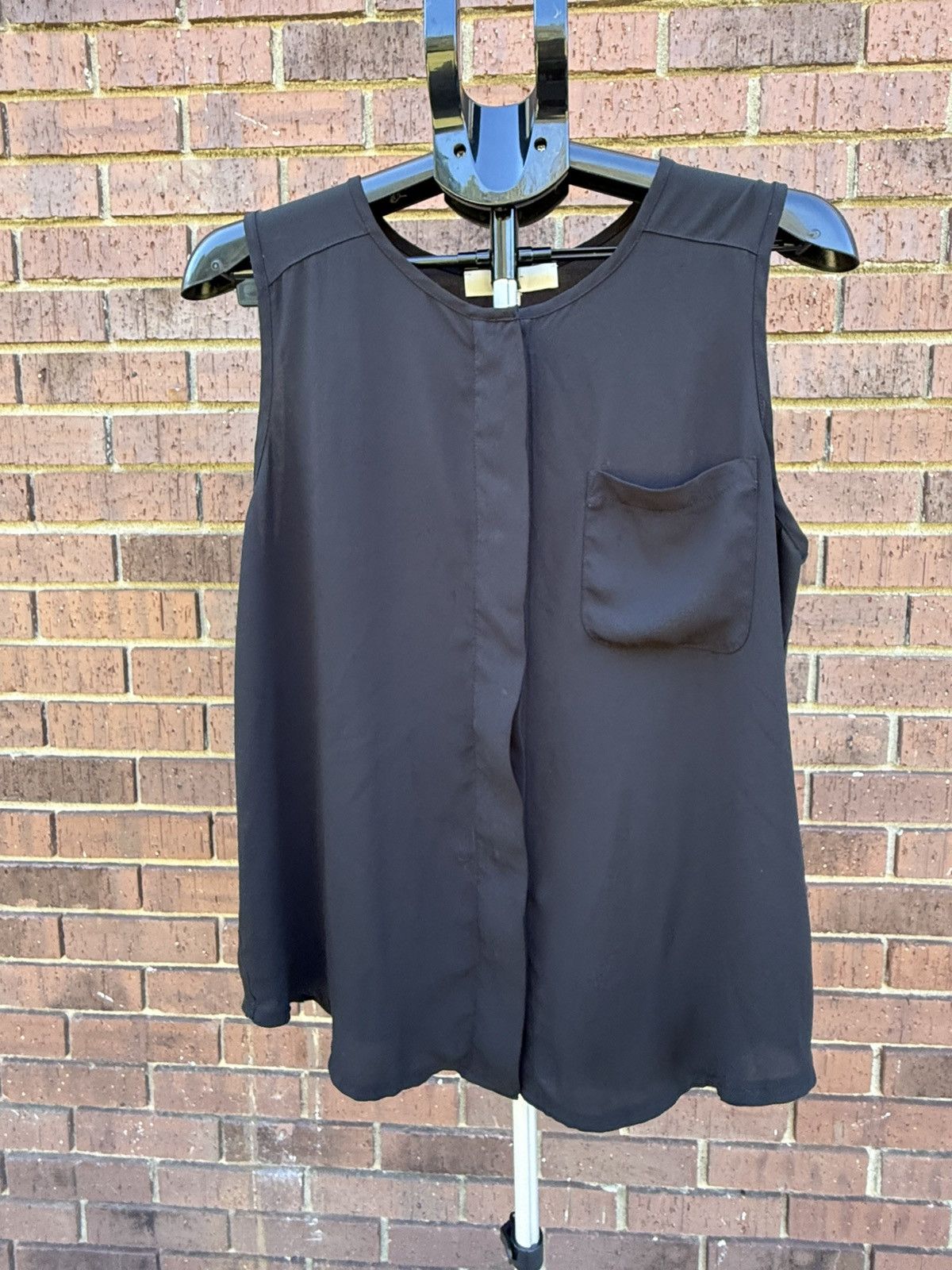 Loft Ann Taylor Loft Black Semi Sheer Chiffon Sleeveless Top Size L / US 10 / IT 46 - 1 Thumbnail
