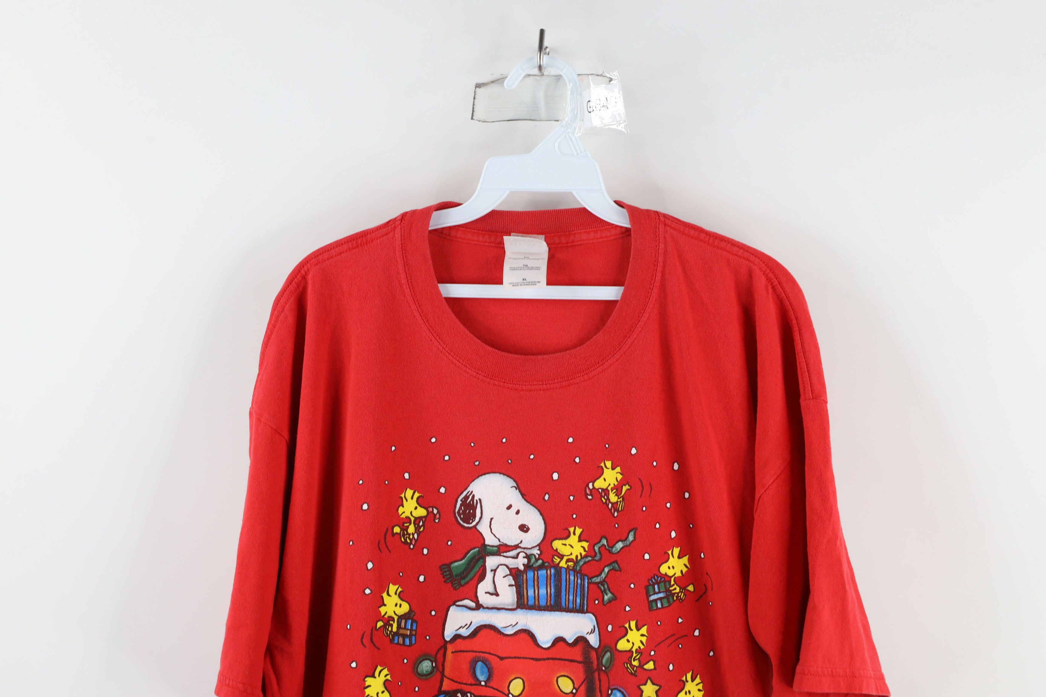 Vintage Vintage Peanuts Woodstock Christmas T-Shirt Red Cotton Size US XL / EU 56 / 4 - 2 Thumbnail