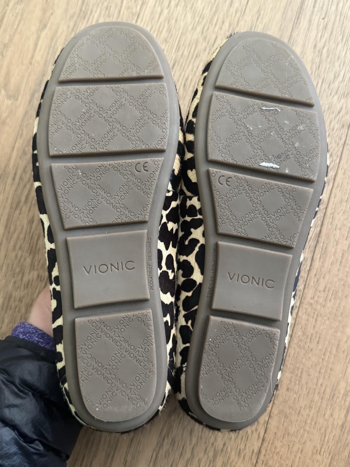 Vionic Vionic Larrun Leopard Print Calf Hair Loafers Size 7.5 Size US 7.5 / IT 37.5 - 5 Thumbnail