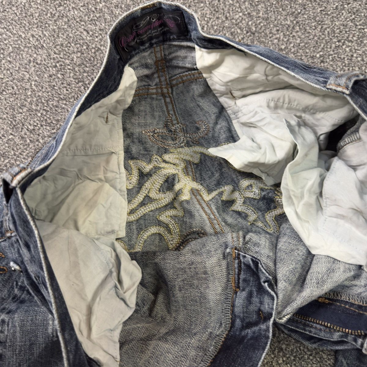 If Six Was Nine 90s Japanese Embroidered Tribal Oririn Seditionaries Denim Size US 33 - 14 Thumbnail