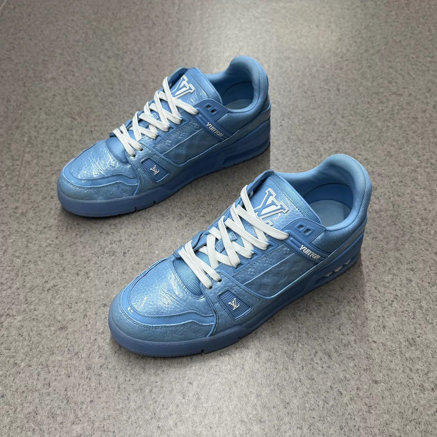 Louis Vuitton LV Trainer Blue Embossed Monogram Blue Art Gallery 8/42 Size US 9 / EU 42 - 5 Thumbnail