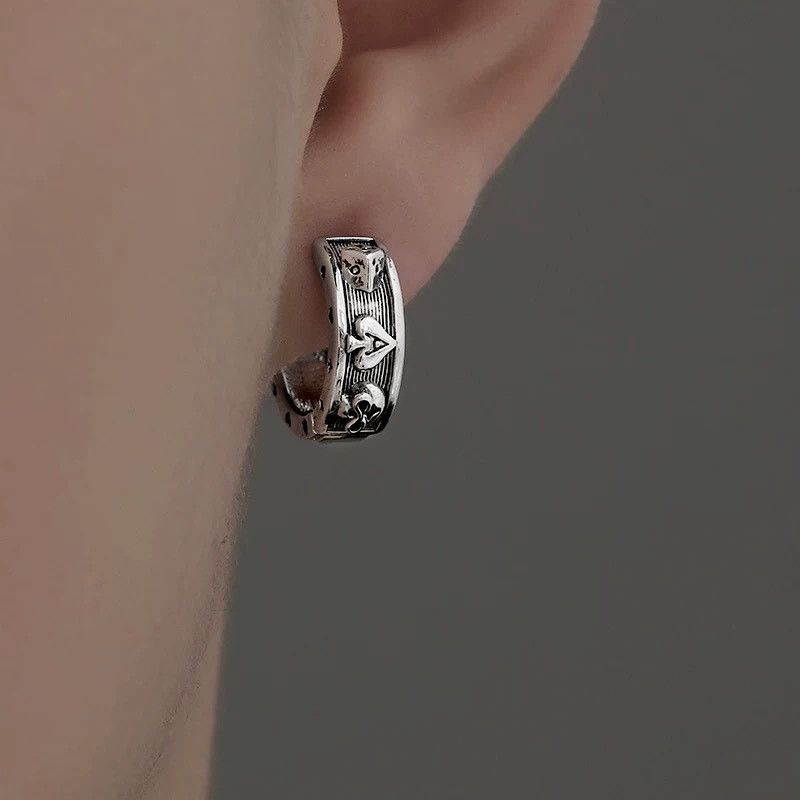 Jewelry × Sterling Silver Poker Dice Matchless Earrings One Pairs Chrome Jewelry Size ONE SIZE - 1 Thumbnail