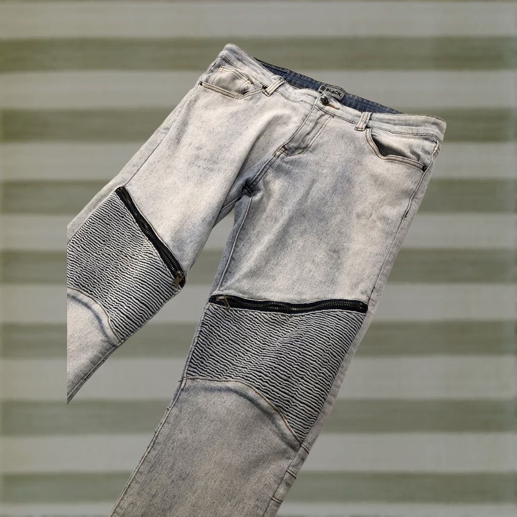 Vintage CJ Mens Jeans 34 X 32 Straight Skinny Flex Premium Black Moto Zipper Mid Thigh Size US 34 / EU 50 - 1 Thumbnail