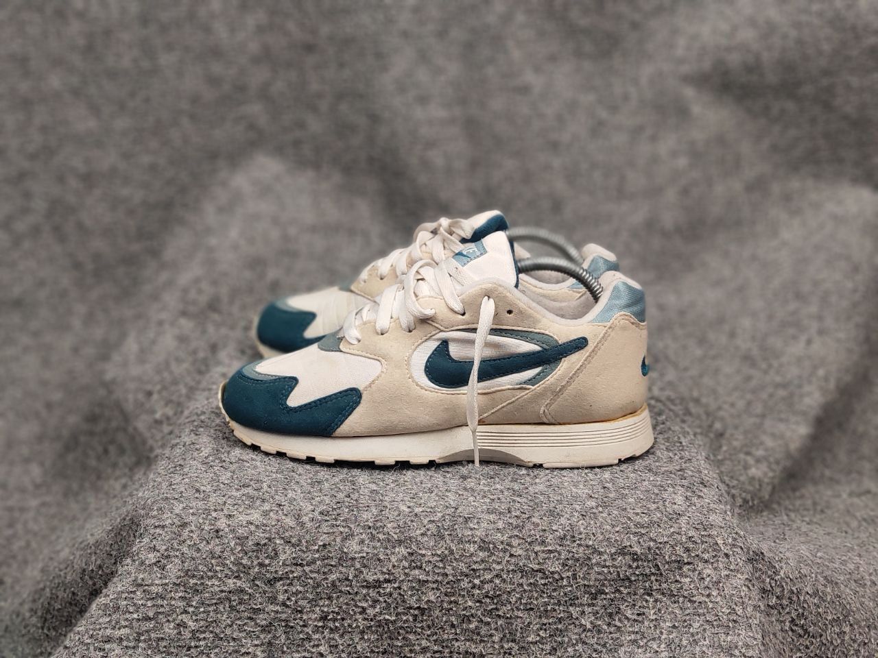 Nike Vintage 96's Nike Outburst White Blue Rare Sneakers Size US 8 / IT 38 - 10 Thumbnail
