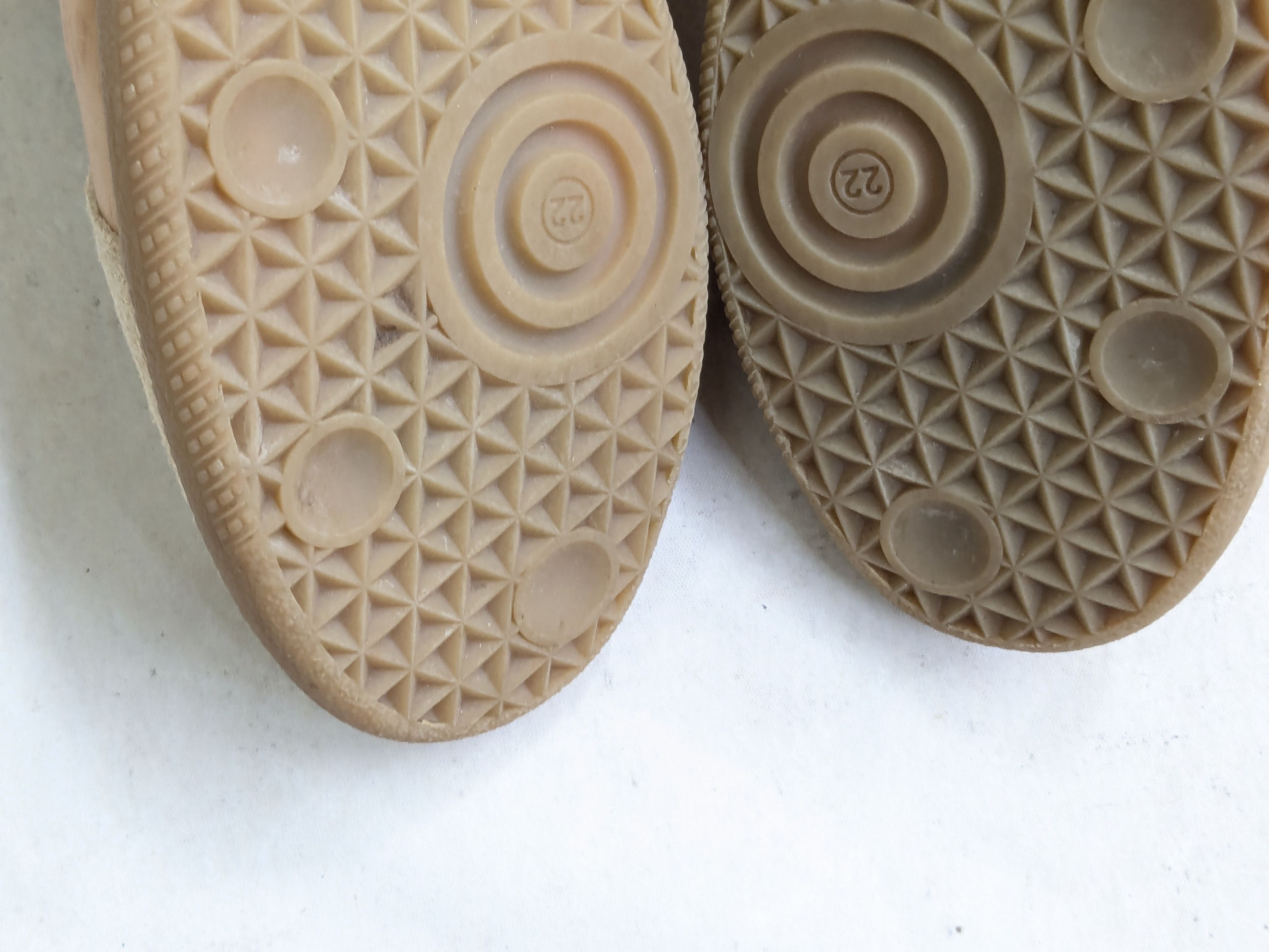 Maison Margiela Maison Margiela GAT Replica Brown 8 41 Low Top Suede Size US 8 / EU 41 - 17 Thumbnail