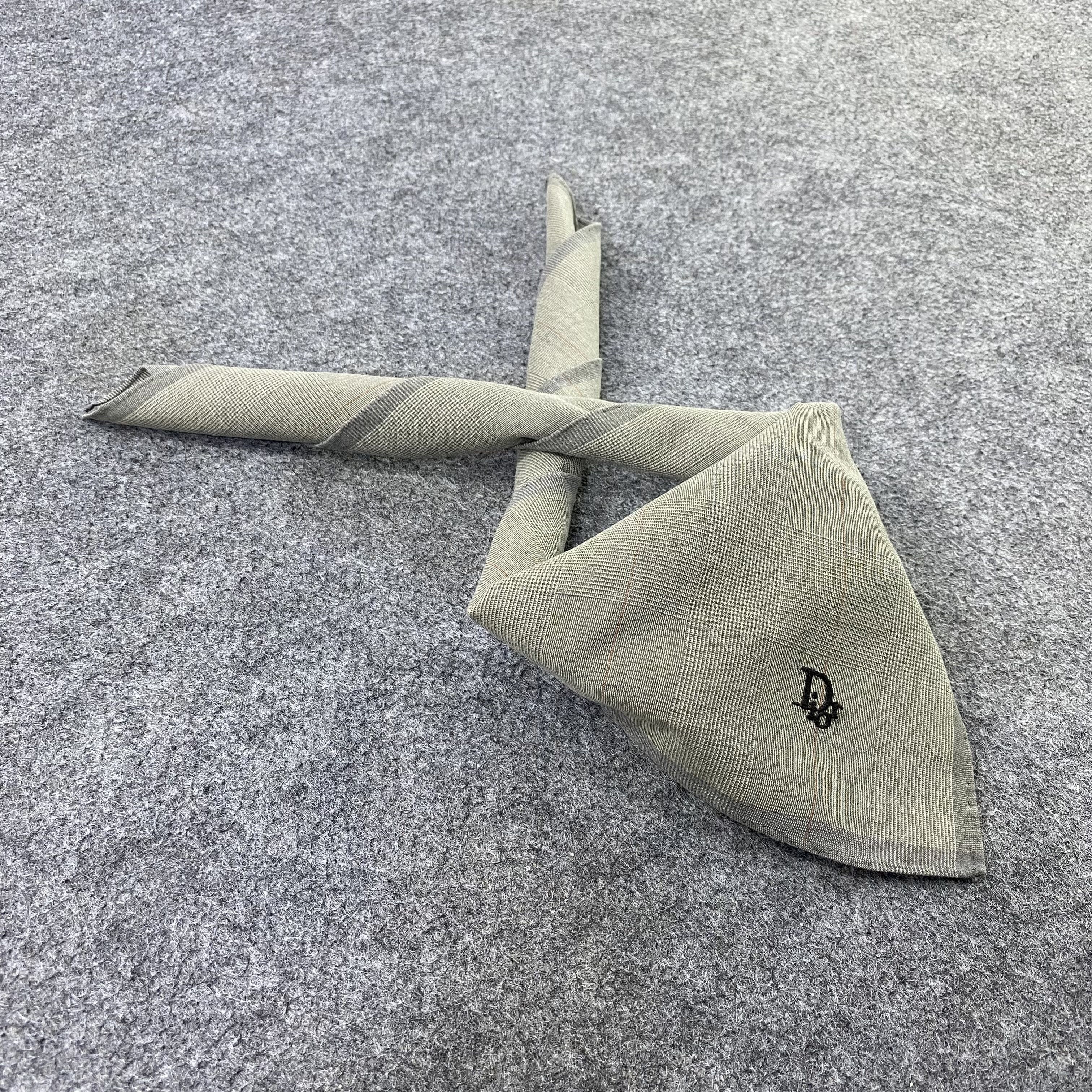 Vintage Christian Dior Handkerchief Neckerchief Bandana-B1881 Size ONE SIZE - 1 Thumbnail