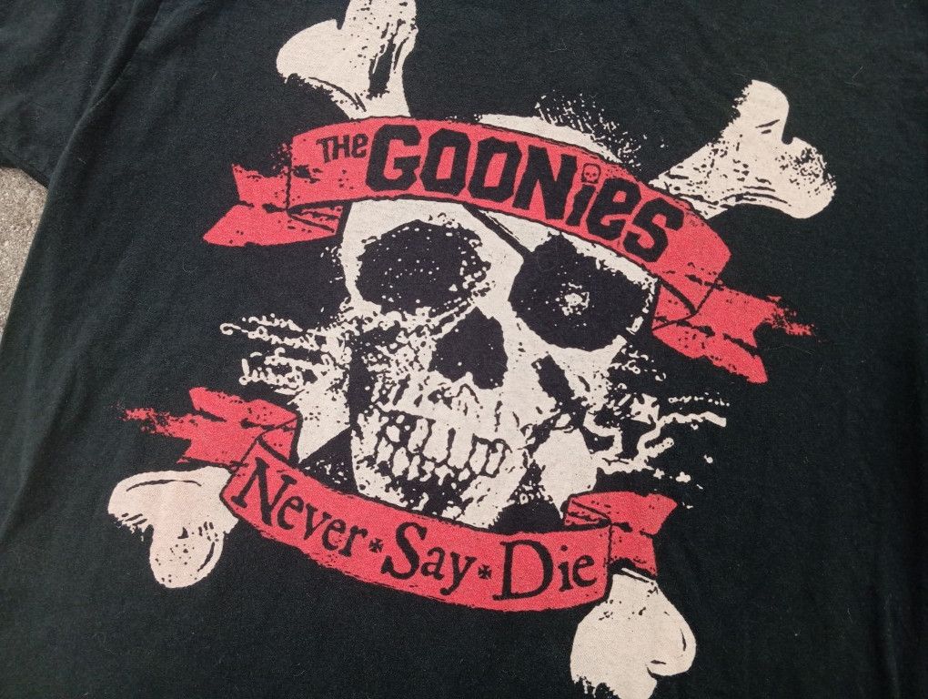 Other The Goonies ☠️ Tshirt Retro Movie 🍿🎥 Size US M / EU 48-50 / 2 - 1 Thumbnail