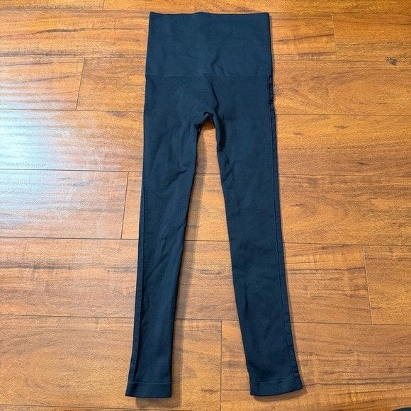 Other New Belly Bandit Mother Tucker Maternity Black Shapewear Leg Size 24" / US 00 / IT 34 - 1 Thumbnail