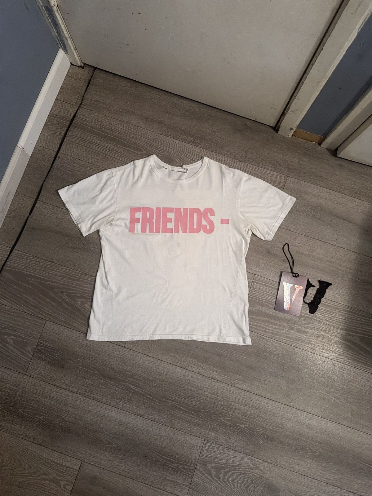 Vlone Friends Vlone white and pink Size US M / EU 48-50 / 2 - 1 Thumbnail