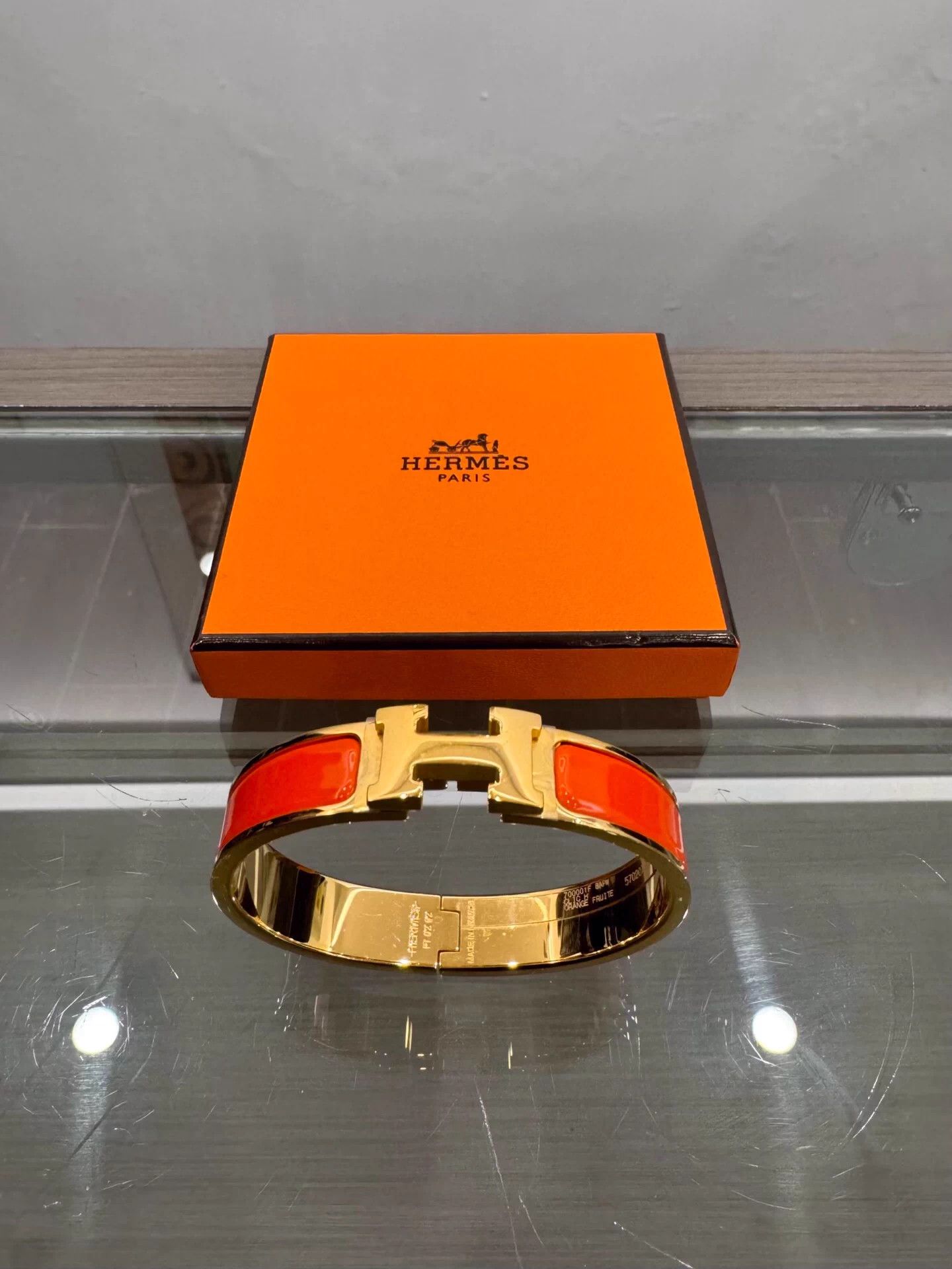 Hermes Hermes Clic H Orange Enamel Gold H Bracelet PM Size ONE SIZE - 1 Thumbnail