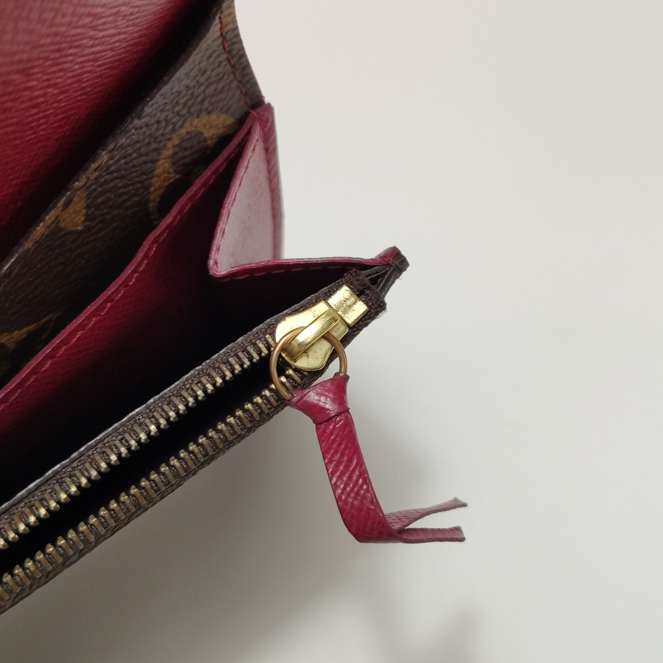Louis Vuitton Louis Vuitton (LV) EmilieMonogram print snap wallet -y2506 Size ONE SIZE - 5 Thumbnail
