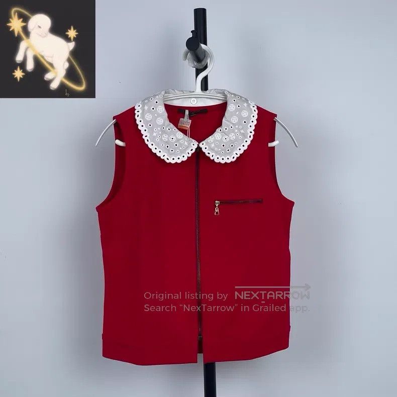 Louis Vuitton Louis Vuitton Red doll collar vest Size XS / US 0-2 / IT 36-38 - 1 Thumbnail