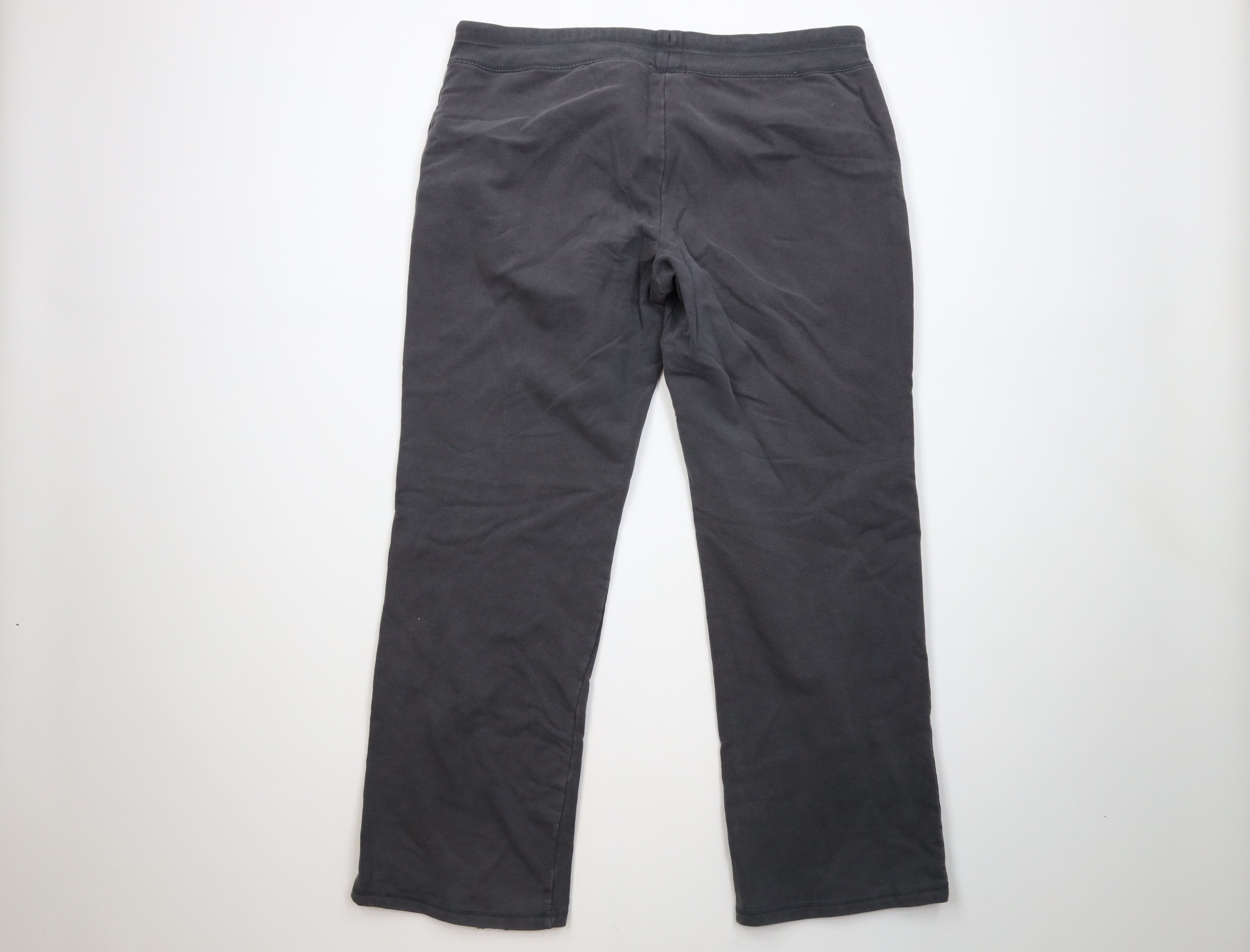 Gap Vintage Y2K Gap Spell Out Wide Leg Sweatpants Pants Gray Size 40" / US 18 - 9 Thumbnail
