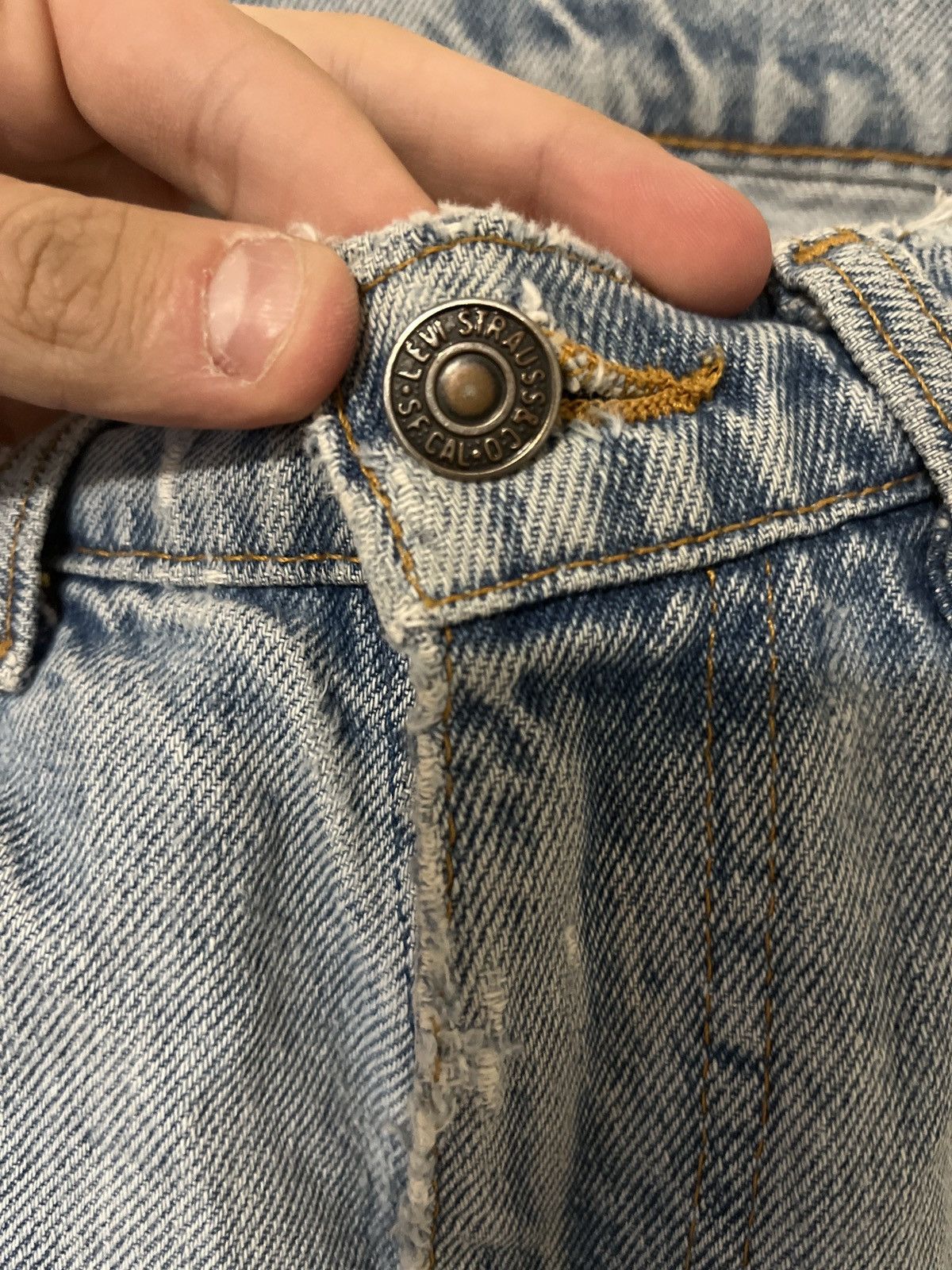 Levi's Vintage Clothing Vintage distressed Levi’s Size US 29 - 2 Thumbnail