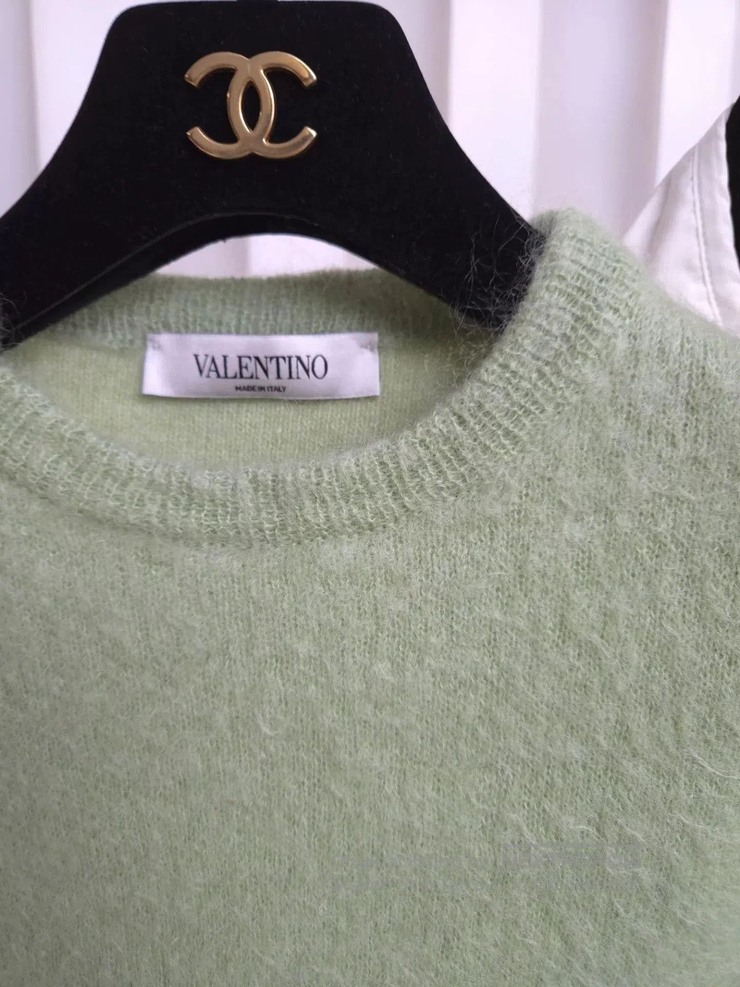 Valentino beautiful green cashmere sweater by Valentino. Size US S / EU 44-46 / 1 - 5 Thumbnail