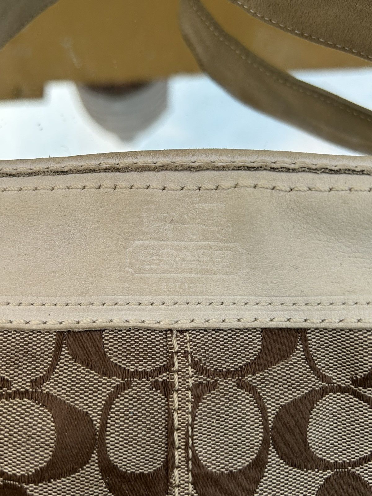 Coach Coach Signature Canvas Shoulder Bag / Brown & Cream Size ONE SIZE - 3 Thumbnail
