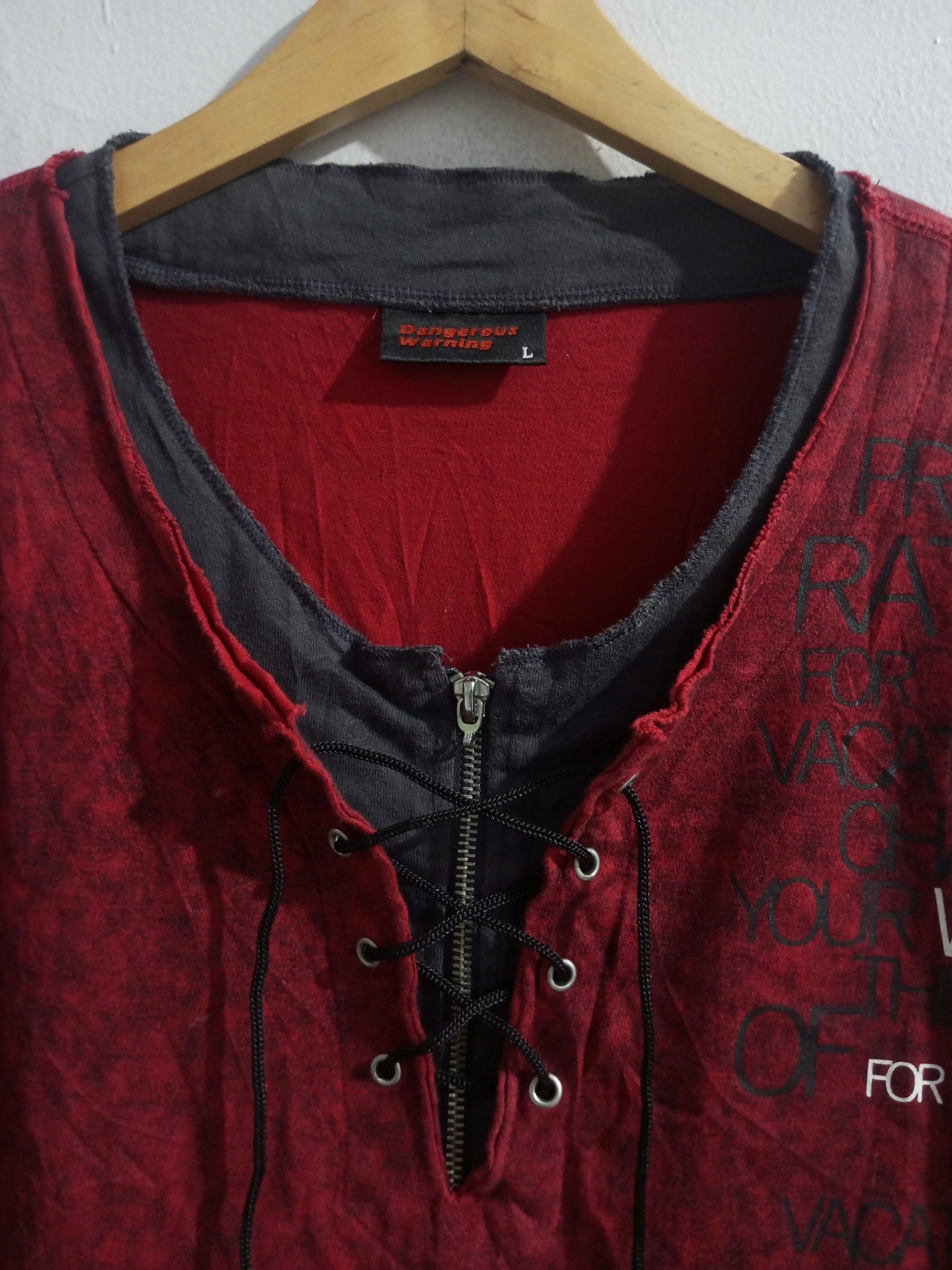Hysteric Glamour Vintage Dangerous warning double layer poem rope t shirt Size US L / EU 52-54 / 3 - 2 Thumbnail