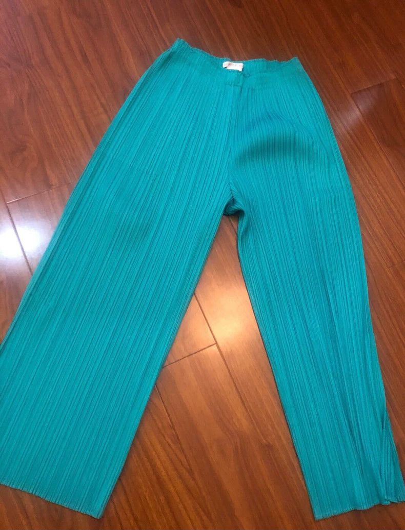 Issey Miyake Issey Miyake size:3 Blue pleated trousers Size 31" - 1 Thumbnail
