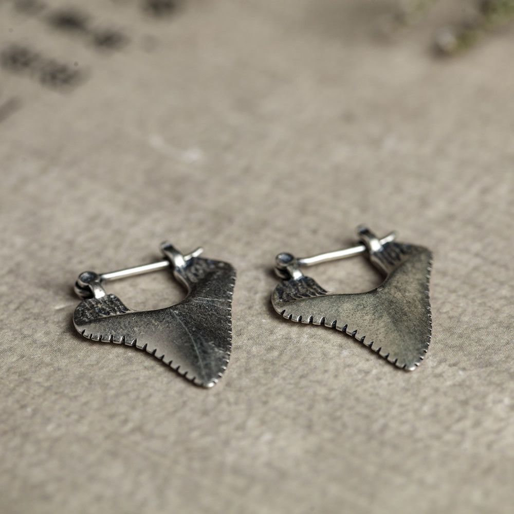 Jewelry Shark Vibe Earrings One Pairs Chrome Jewelry Size ONE SIZE - 2 Thumbnail