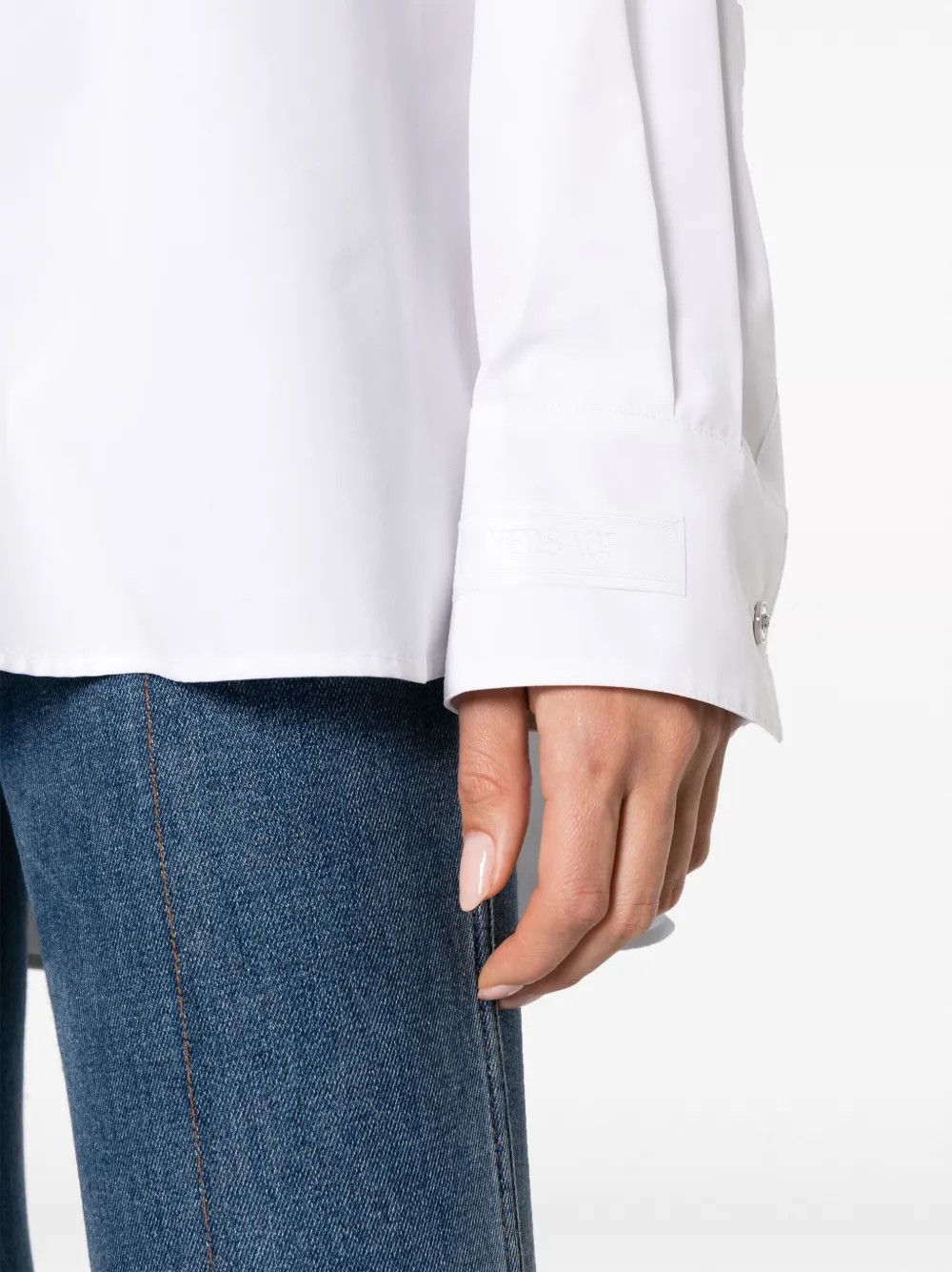 Versace o1y0226 Solid Color Shirt in White Size M / US 6-8 / IT 42-44 - 5 Thumbnail