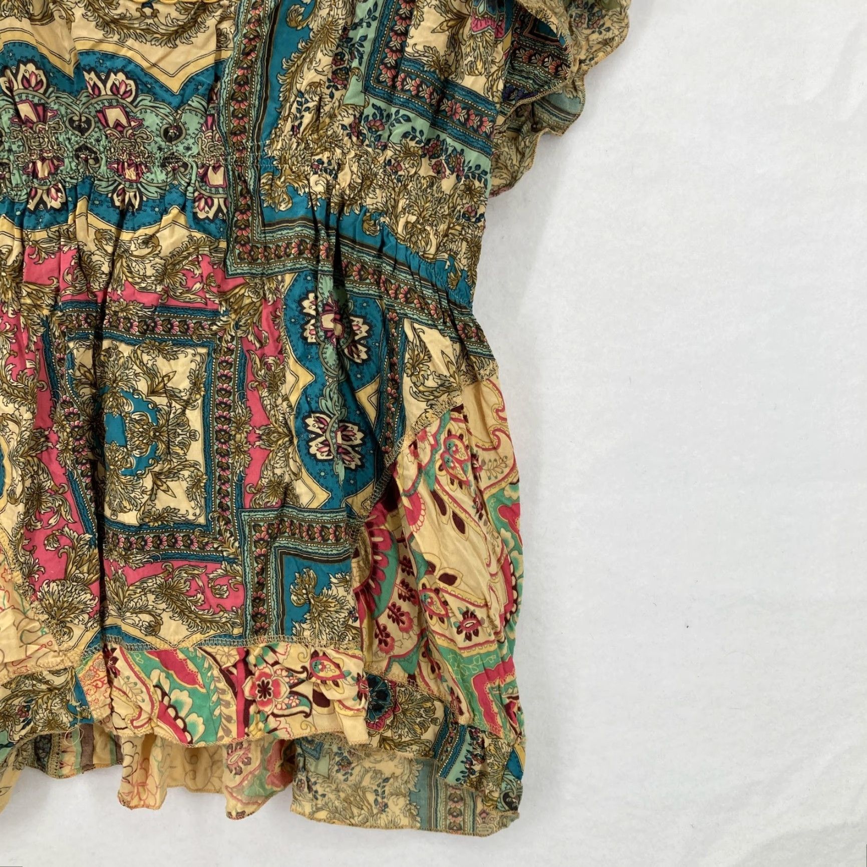 Vintage Live and Let Live Blouse Womens 3X Boho Patchwork Rayon Embellished Top Plus Size XXL / US 16-18 / IT 52-54 - 3 Thumbnail