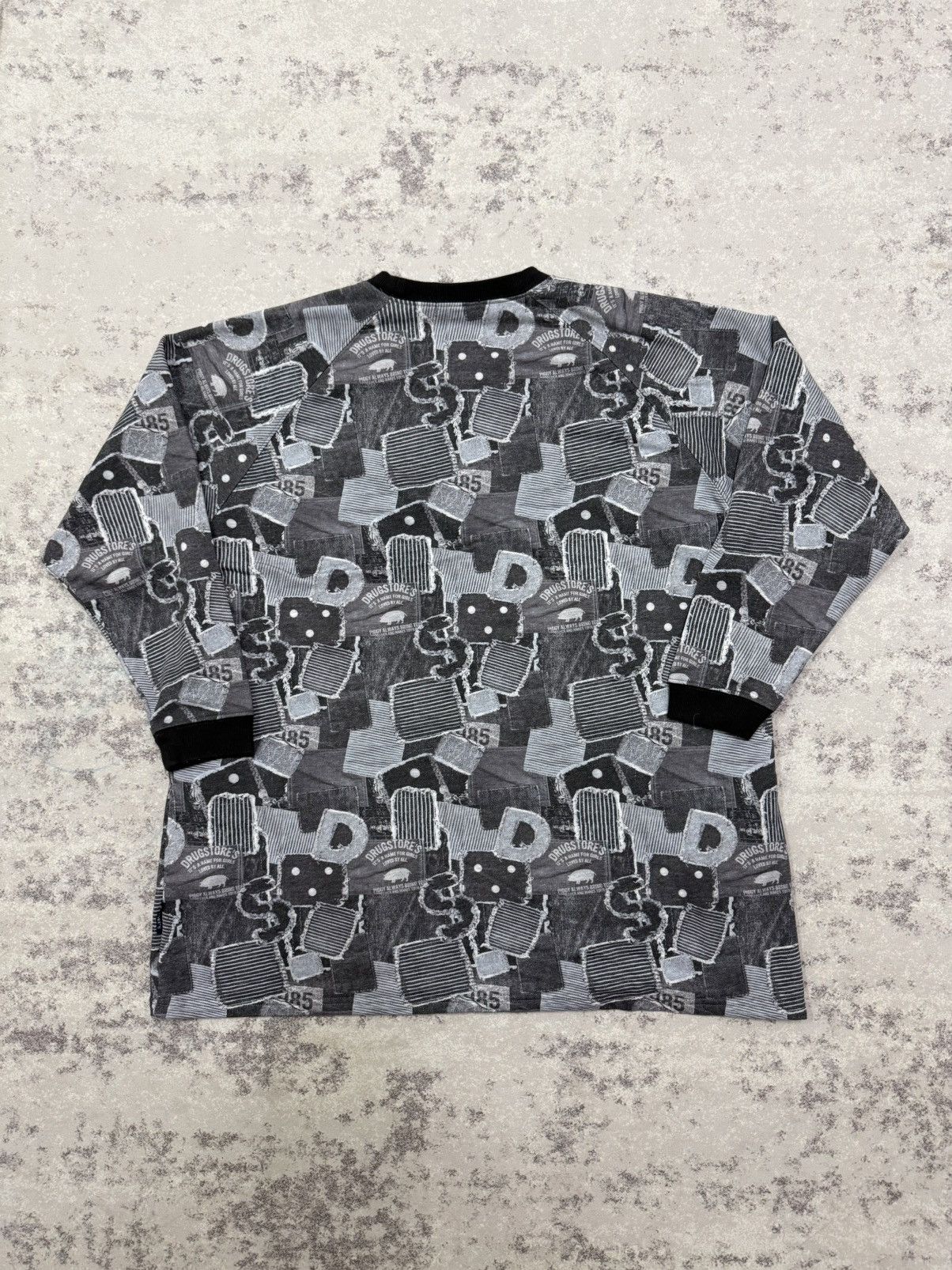 Japanese Brand DRUG STORE ALLOVEPRINT POCKET SWEATSHIRT Size US XL / EU 56 / 4 - 11 Thumbnail